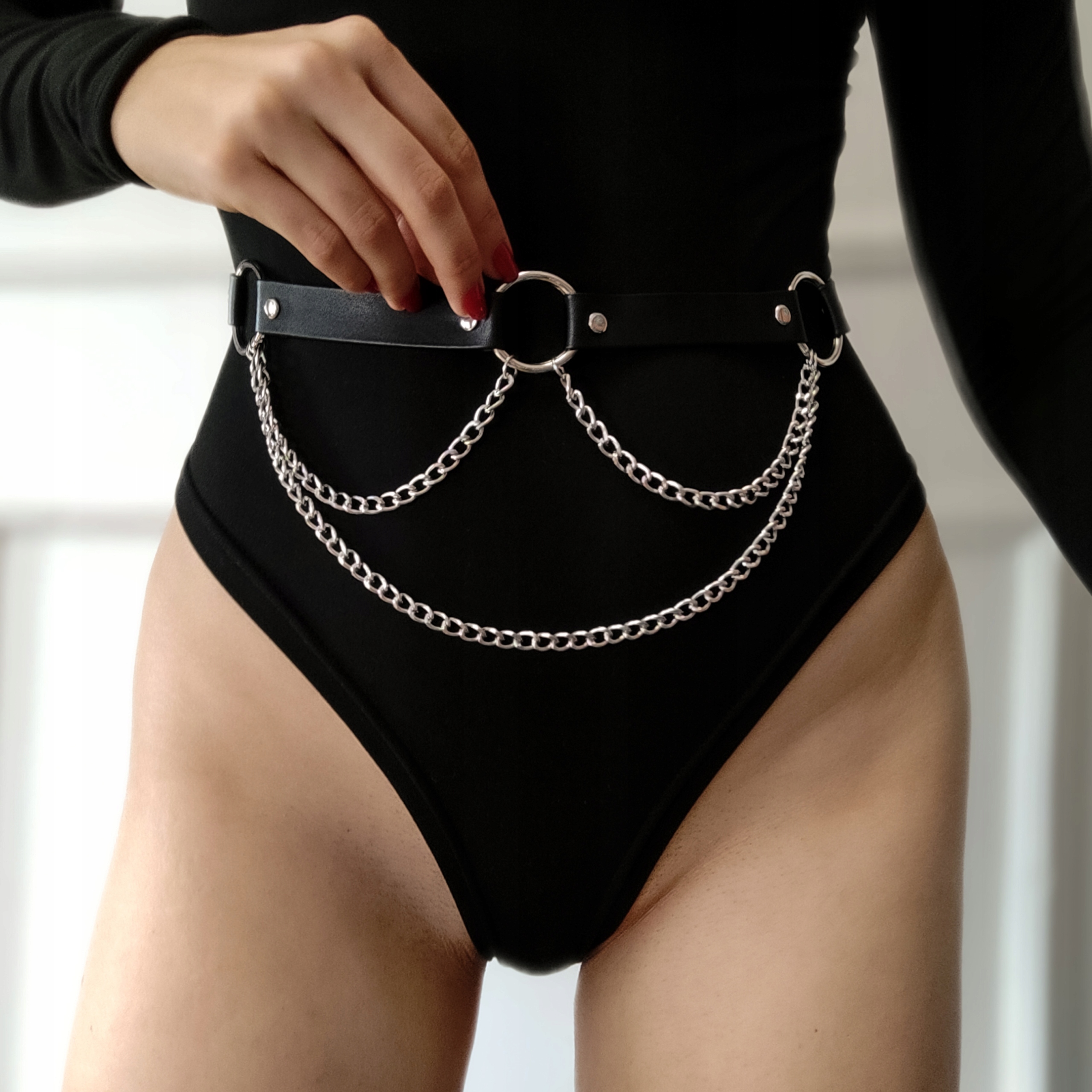 pásek s řetízky gothic punk rock kožený dámský postroj