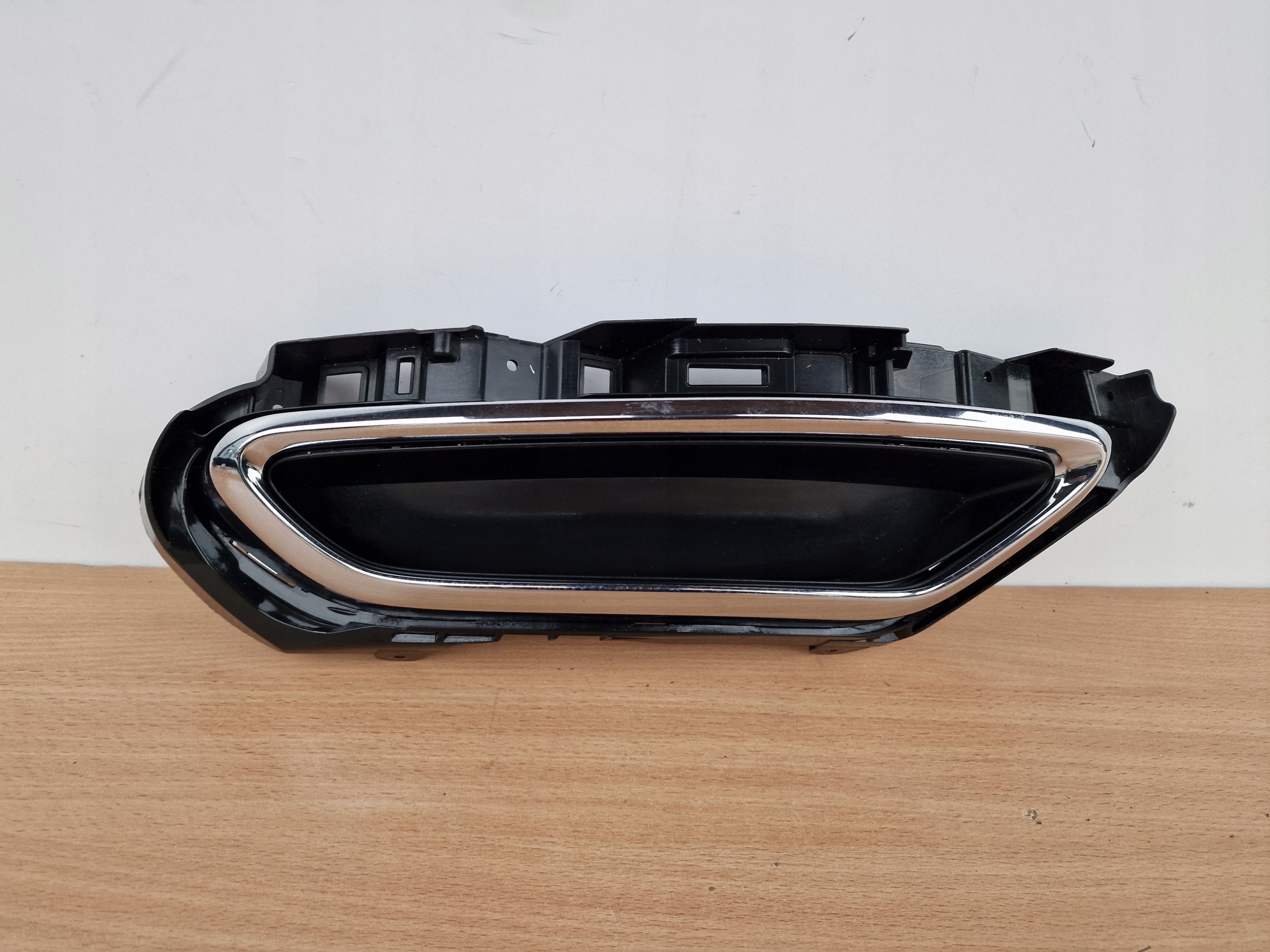 3G0807763 - VW PASSAT B8 левый выпускной наконечник заглушка 3G0