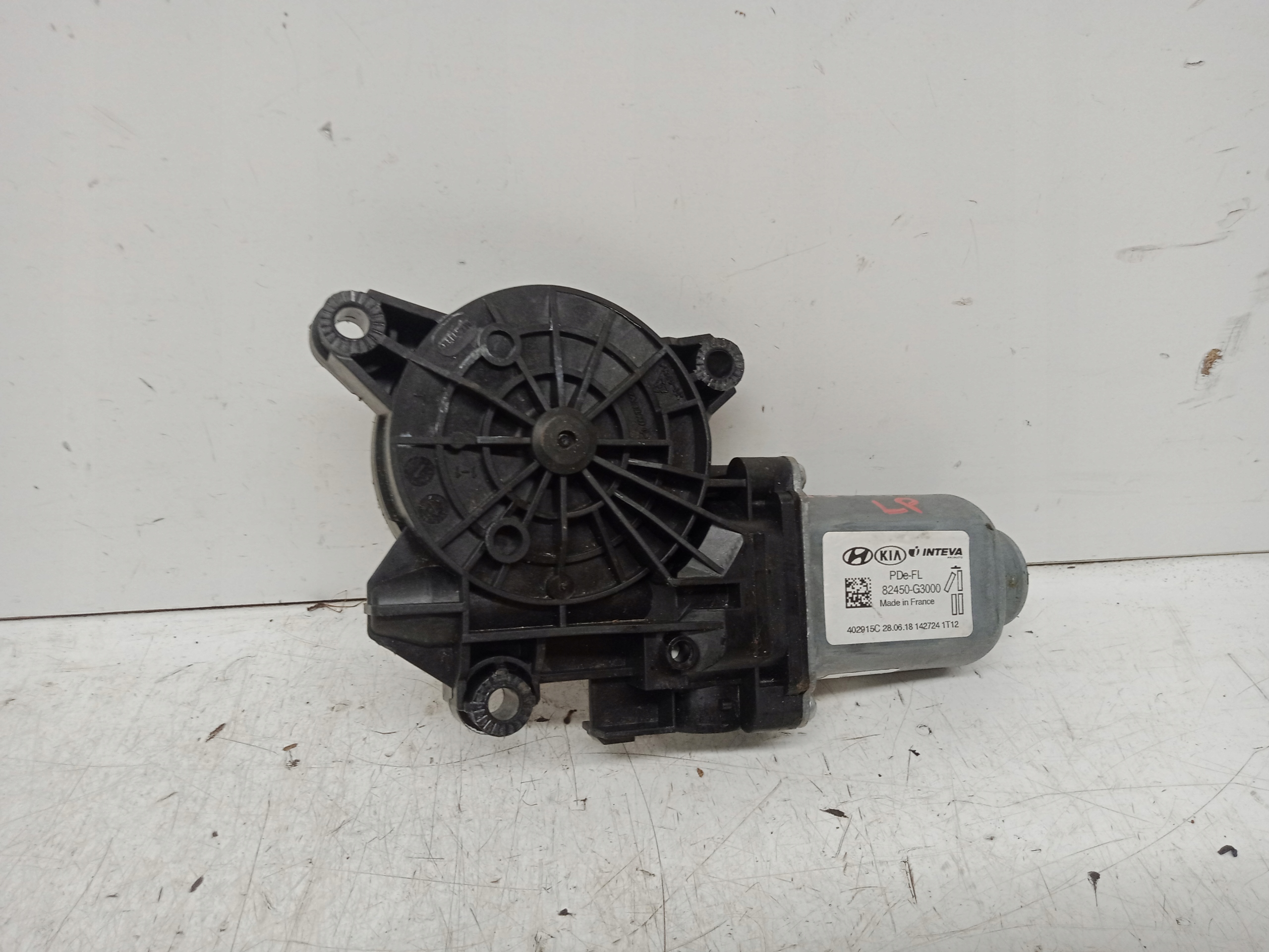 HYUNDAI I30 III mini motor windows left front 2PIN 82450-G3000 2017