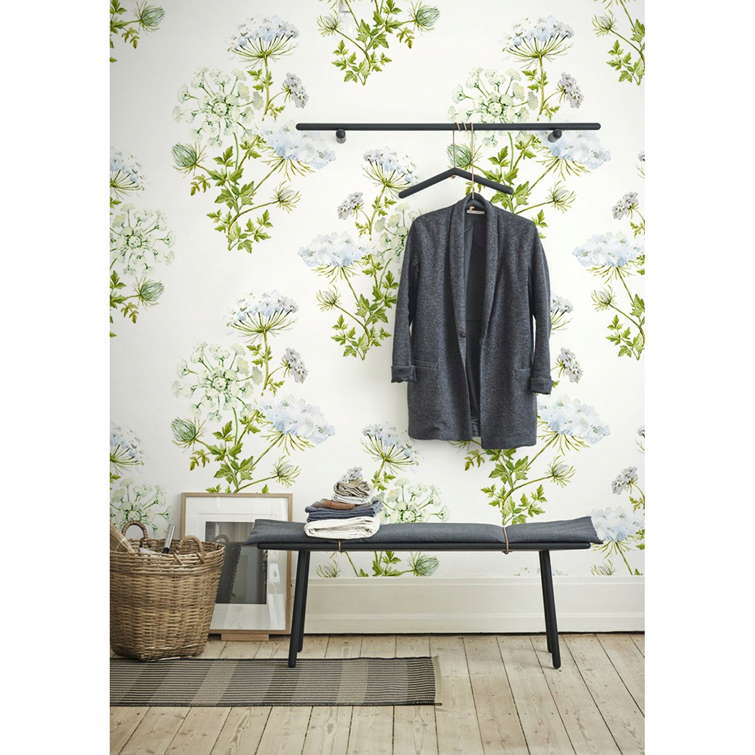 

Fototapeta Malowane kwiaty na białym tle 290x290cm