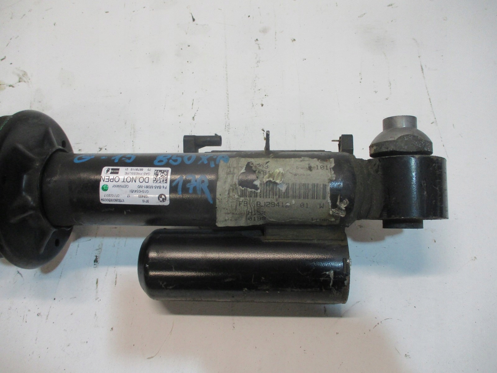 shock absorber AMOR BMW 8 G15 front front