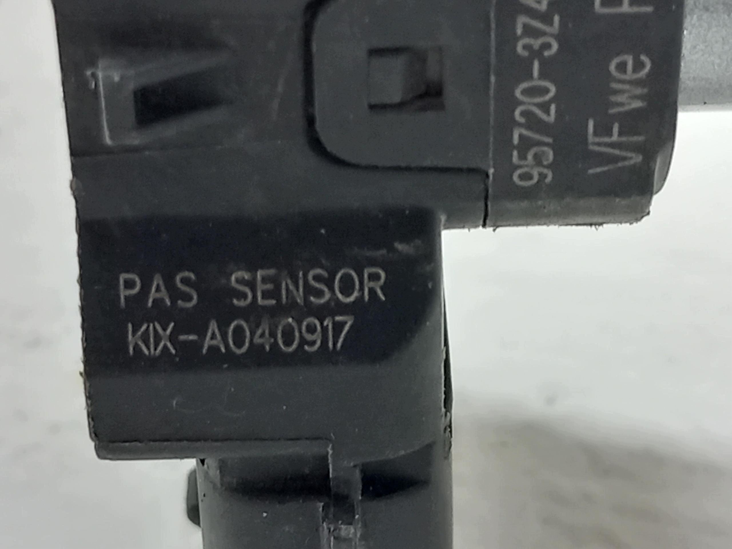 sensor parken PDC HYUNDAI i40 KIA OE 95720-3Z400