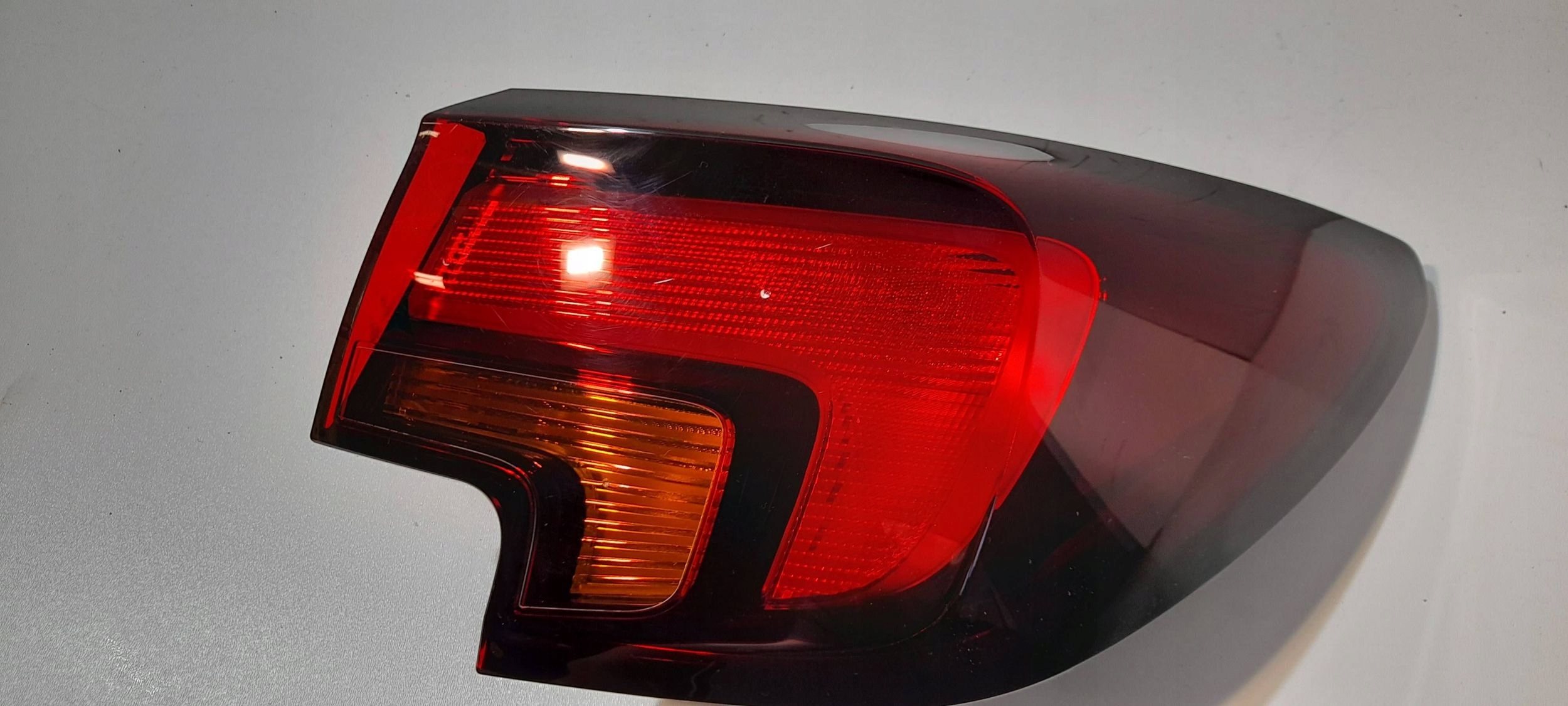Opel Astra K Hatchback light rear right 39015944 (R379)