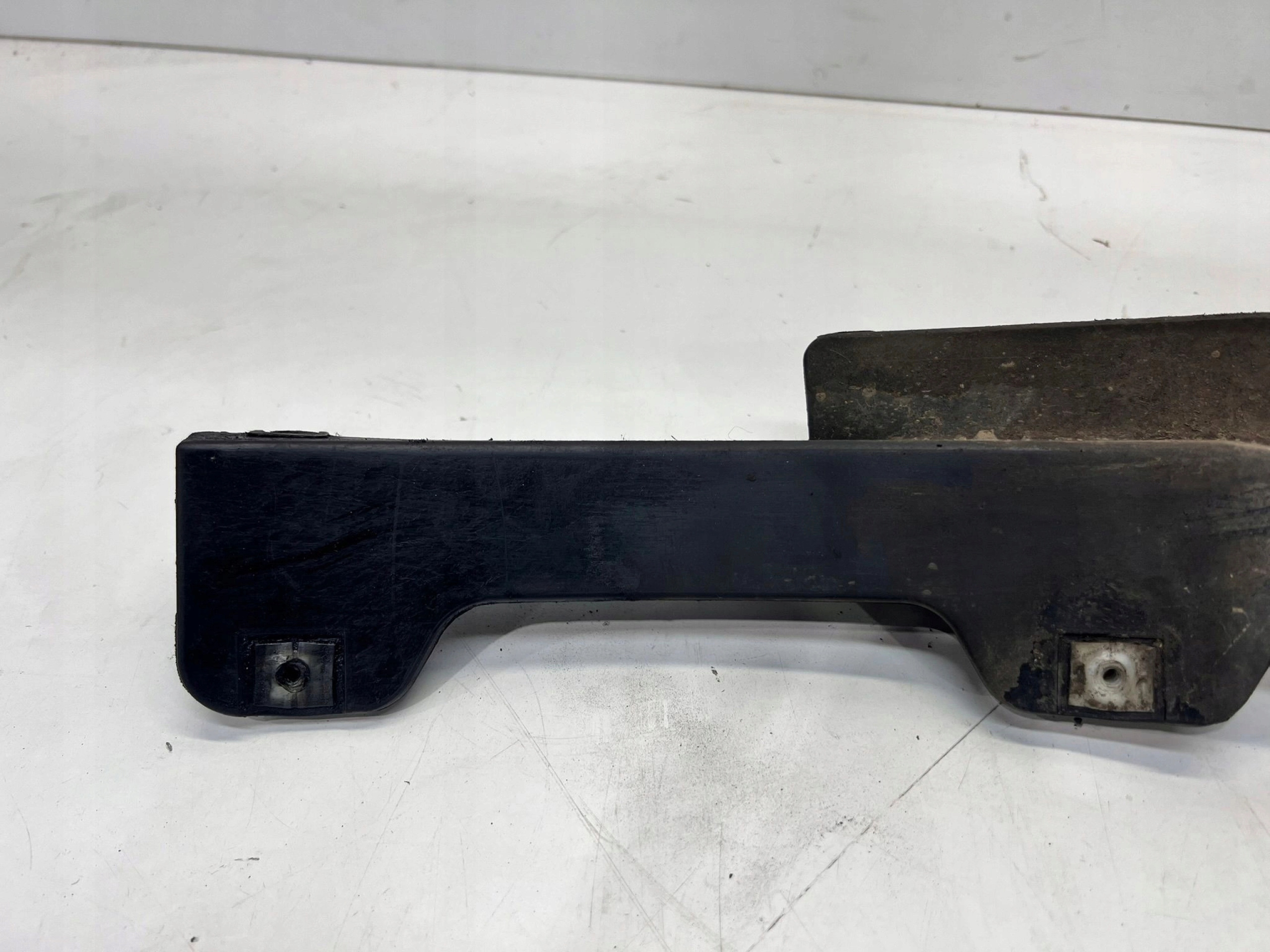 mudguard flap SPOJLERA left AUDI Q5 8R 8R0853887