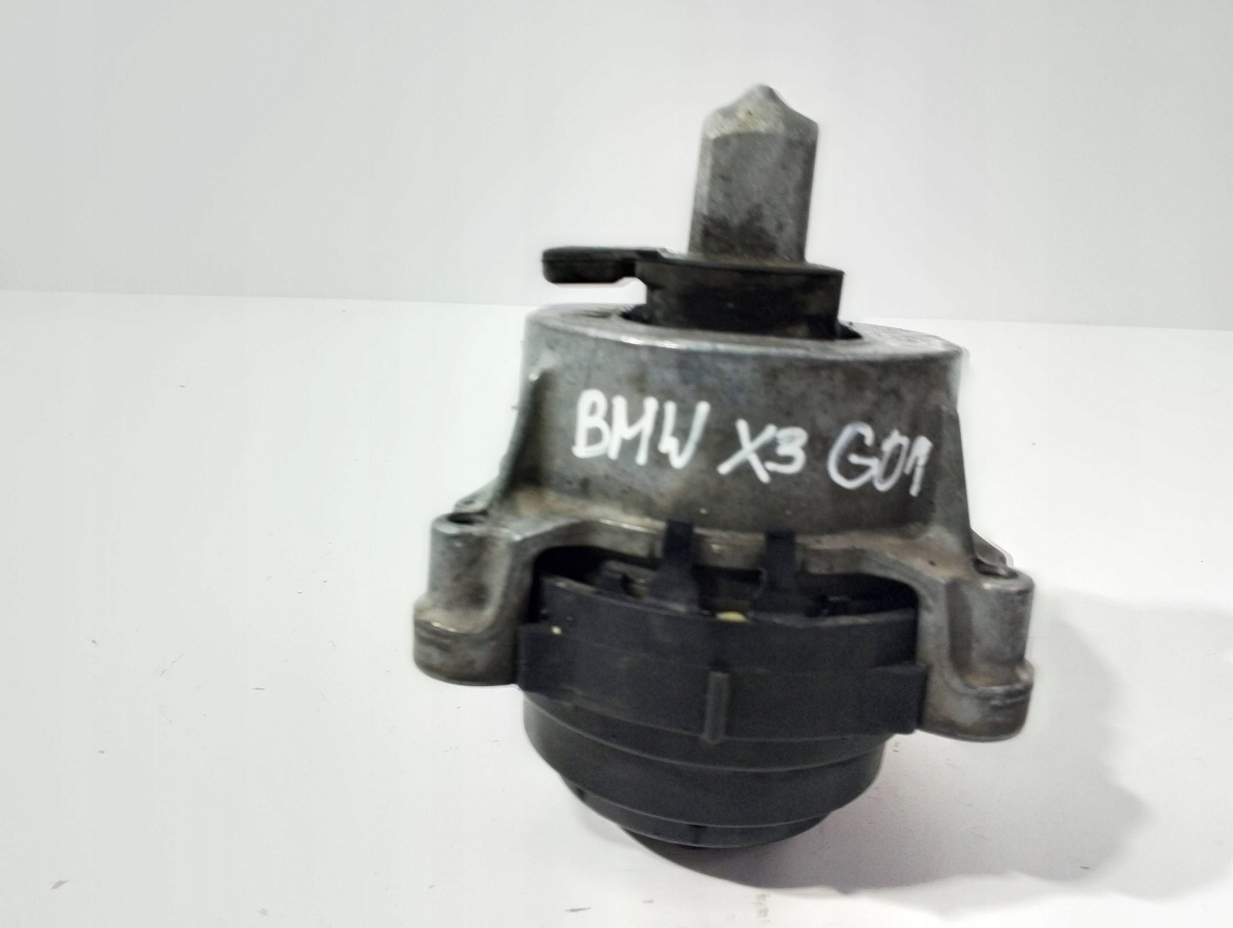BMW X3 G01 engine mount left console holder 8482771-01 (N250)