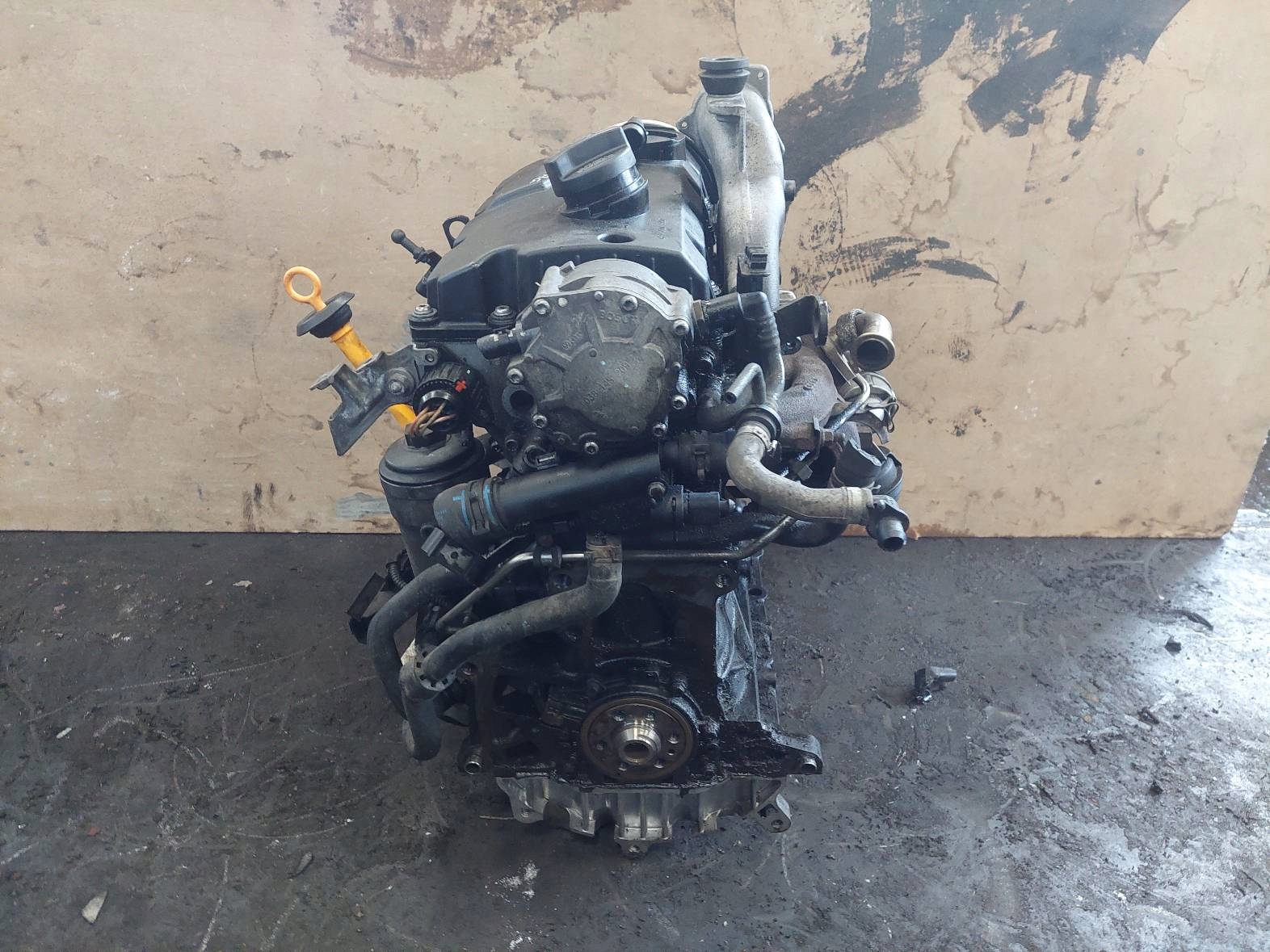 engine DIESEL + UKLAD injection + TURBINA SEAT LEON II BXE 1.9 TDI