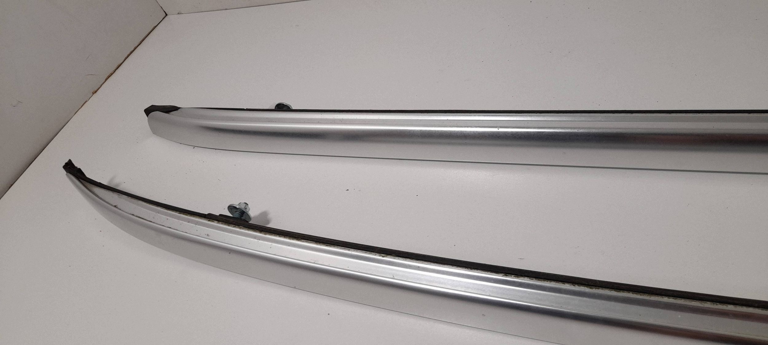Toyota Corolla E21 Kombi Dachreling dach 774899452 (RE3)