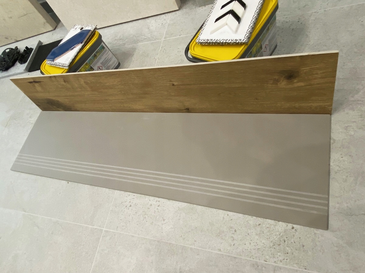 Gres schody stopnica 30x120 szara + podstopnica deska Długość 120 cm