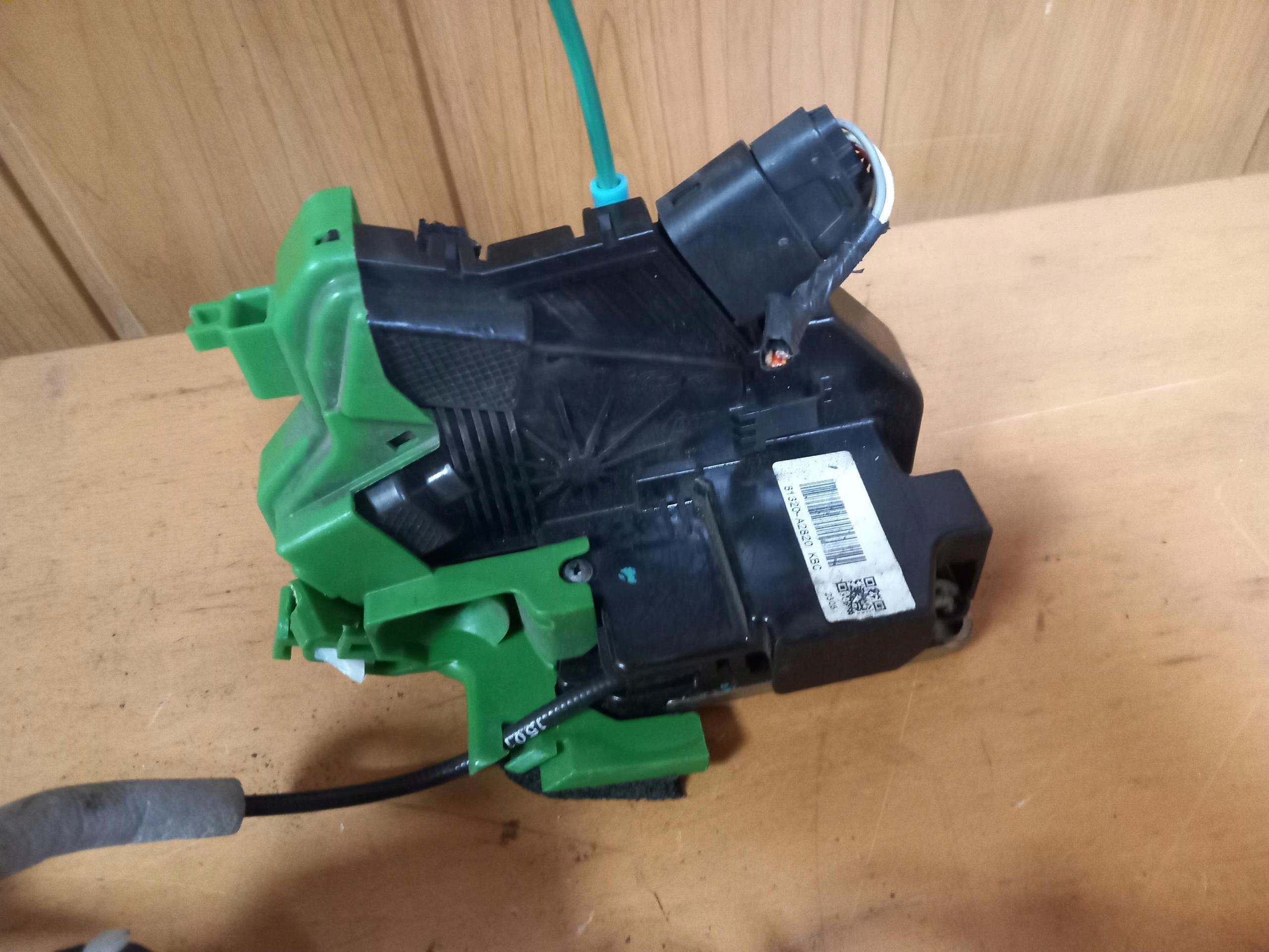 lock handle door right front KIA CEED II GT 81320-A2820 13-17