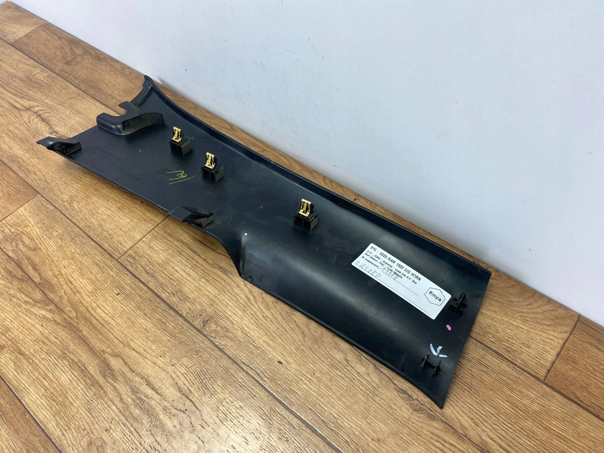 pillar side cover Dodge Ram 1500 2019+