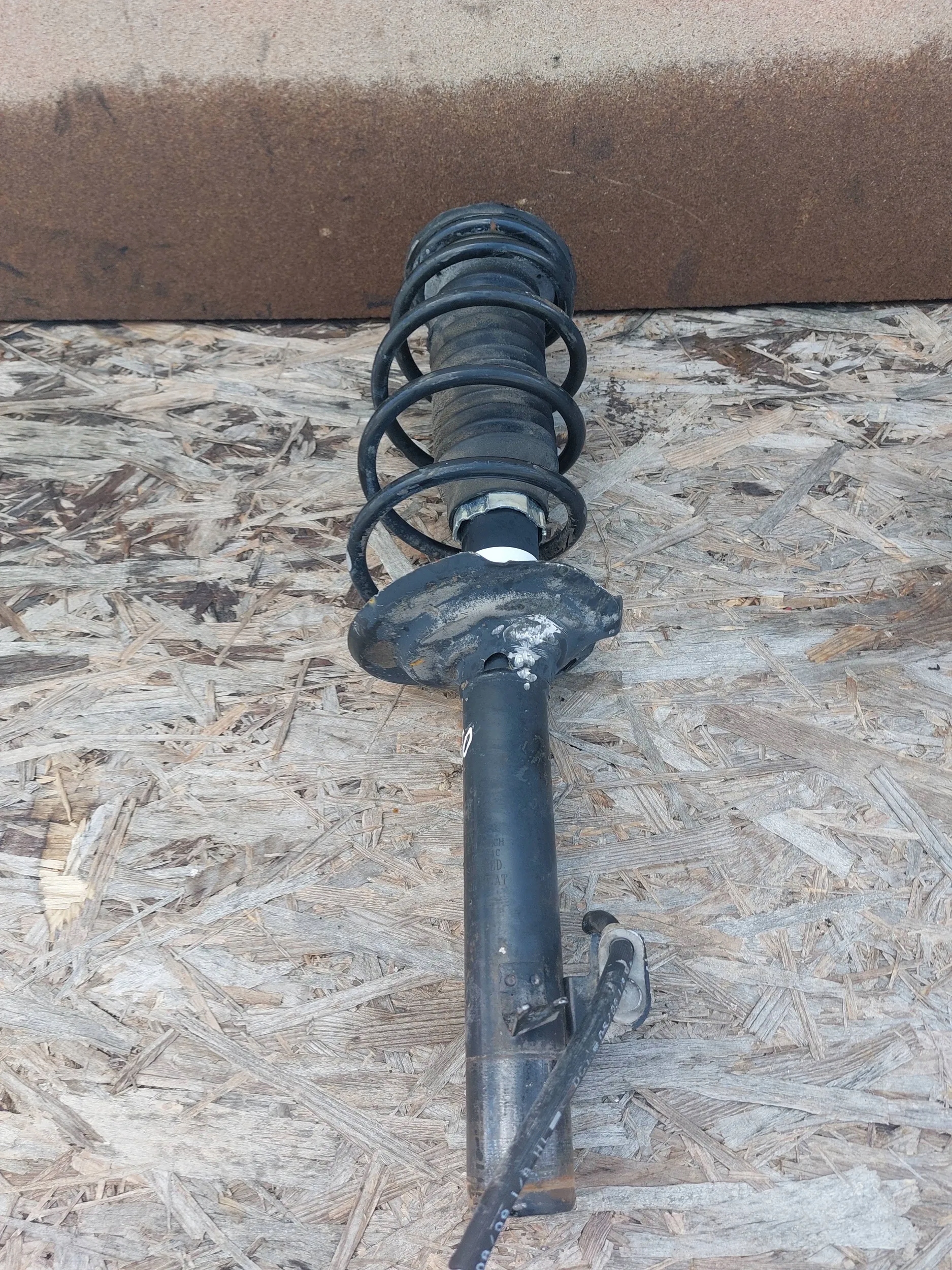 shock absorber front right Toyota Aygo and 06-14