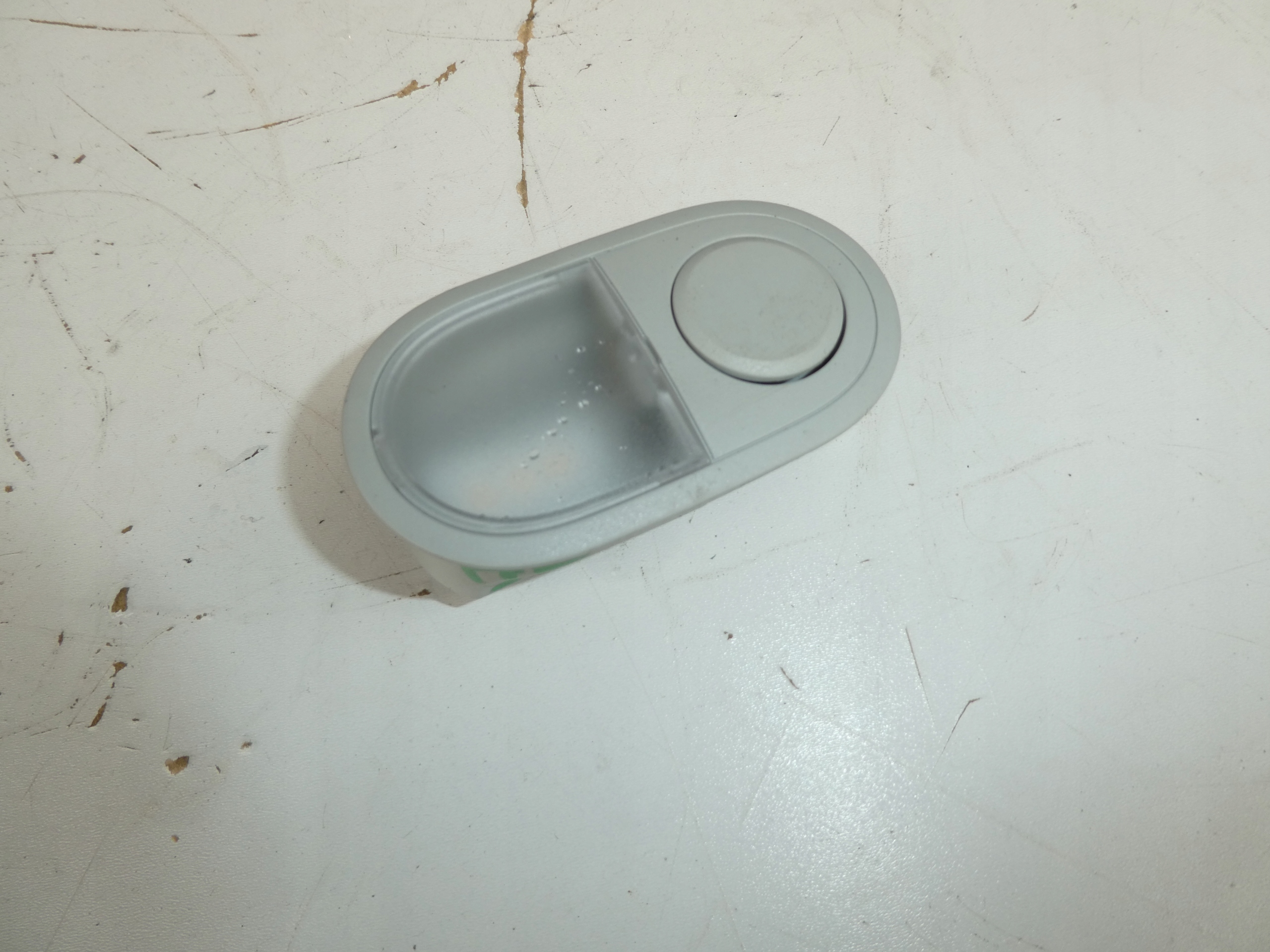 лампочка led Кузова vw Caddy III 7E7347295A