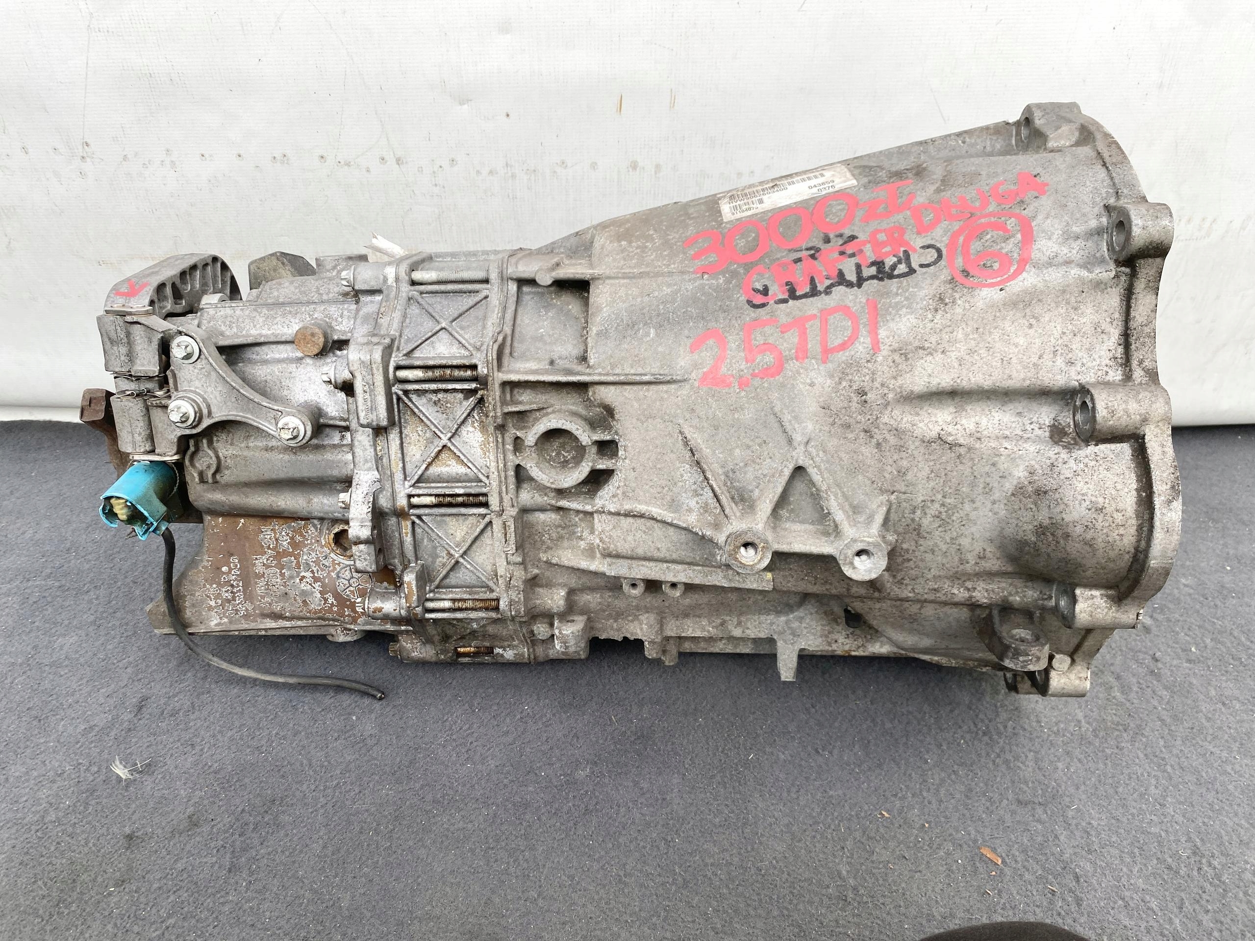 VW CRAFTER 2.5 TDI 06- CAMBIO lunga 9062603400 Originale