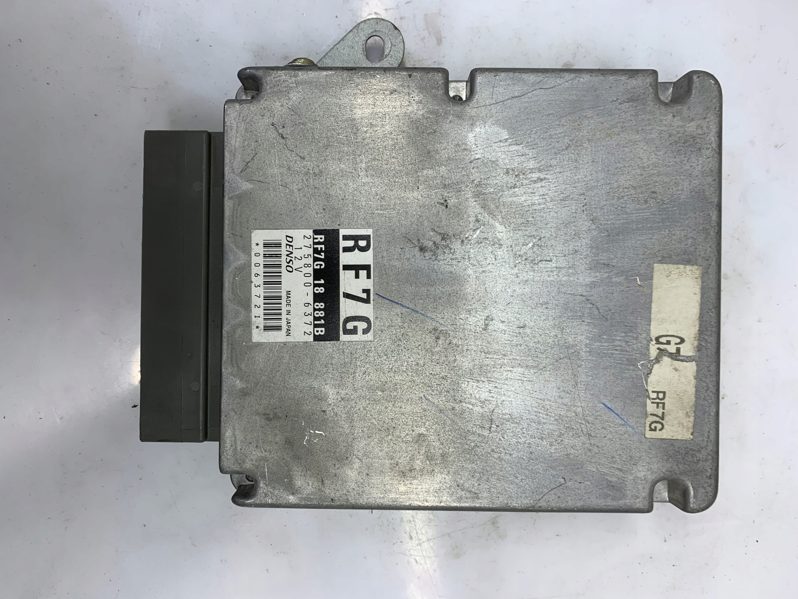 control unit of the engine DENSO MAZDA 6 RF7G 18 881B 275800-6372