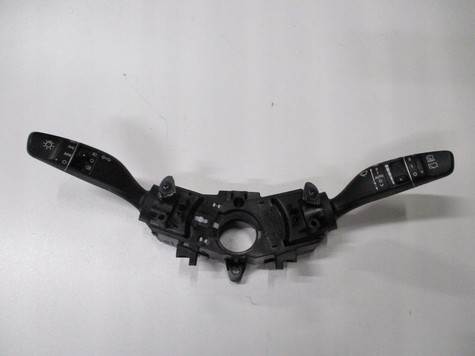 COMMODO ESSUIE GLACE HYUNDAI TUCSON