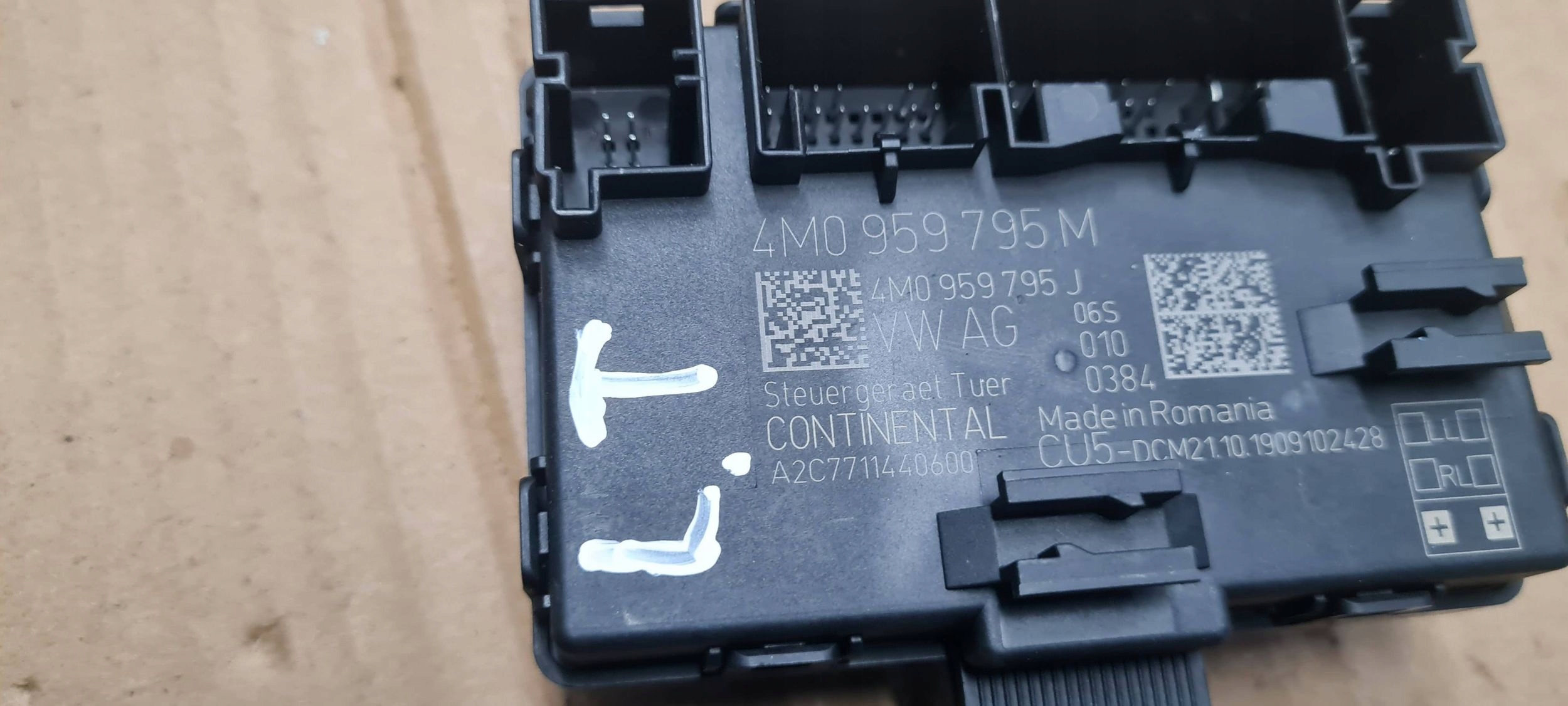 A5 8W S5 module control unit door rear part 4M0959795M A4 B9 8W S4 RS4