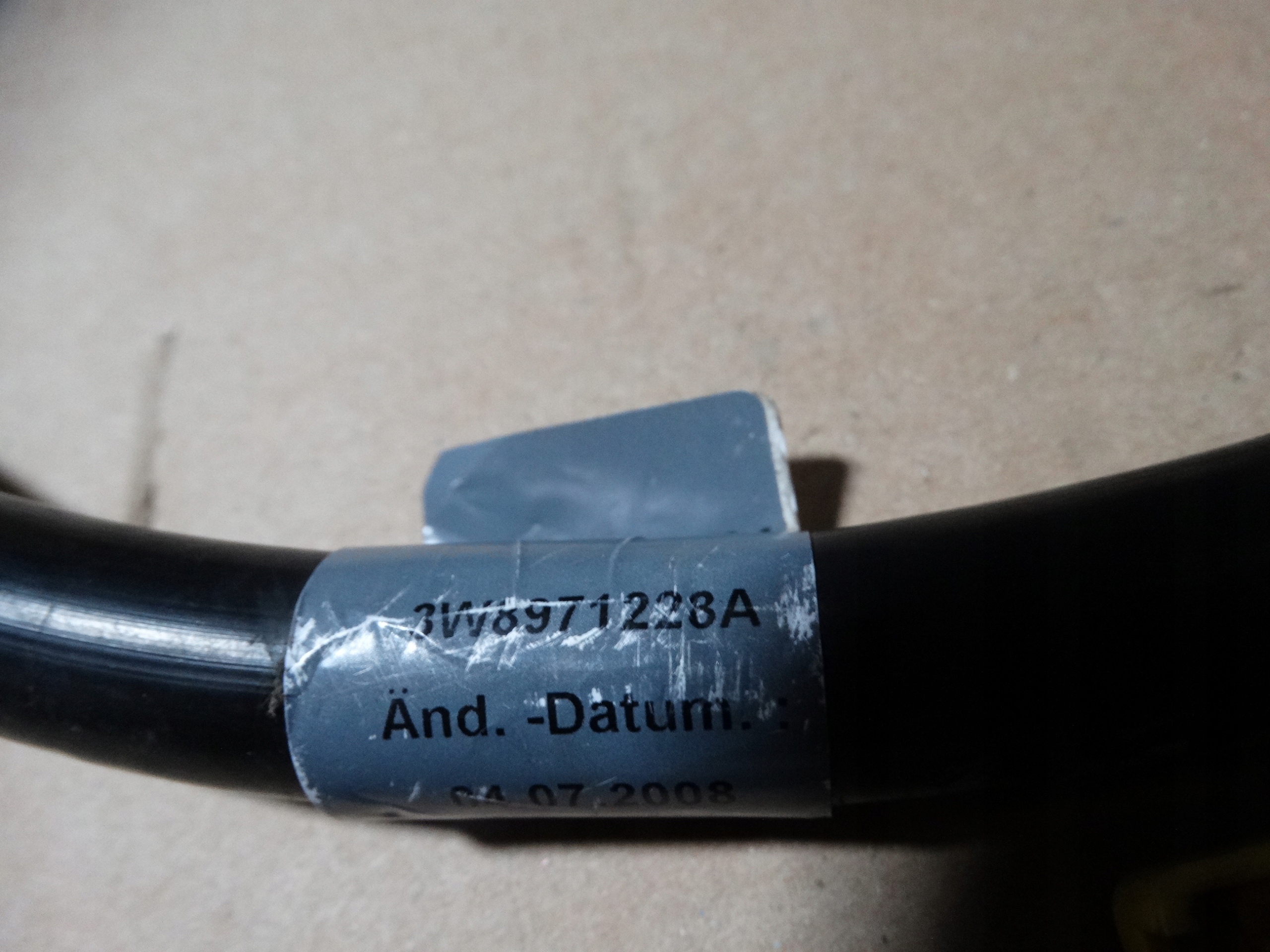 IDEALNA terminal fuse plus BENTLEY 1