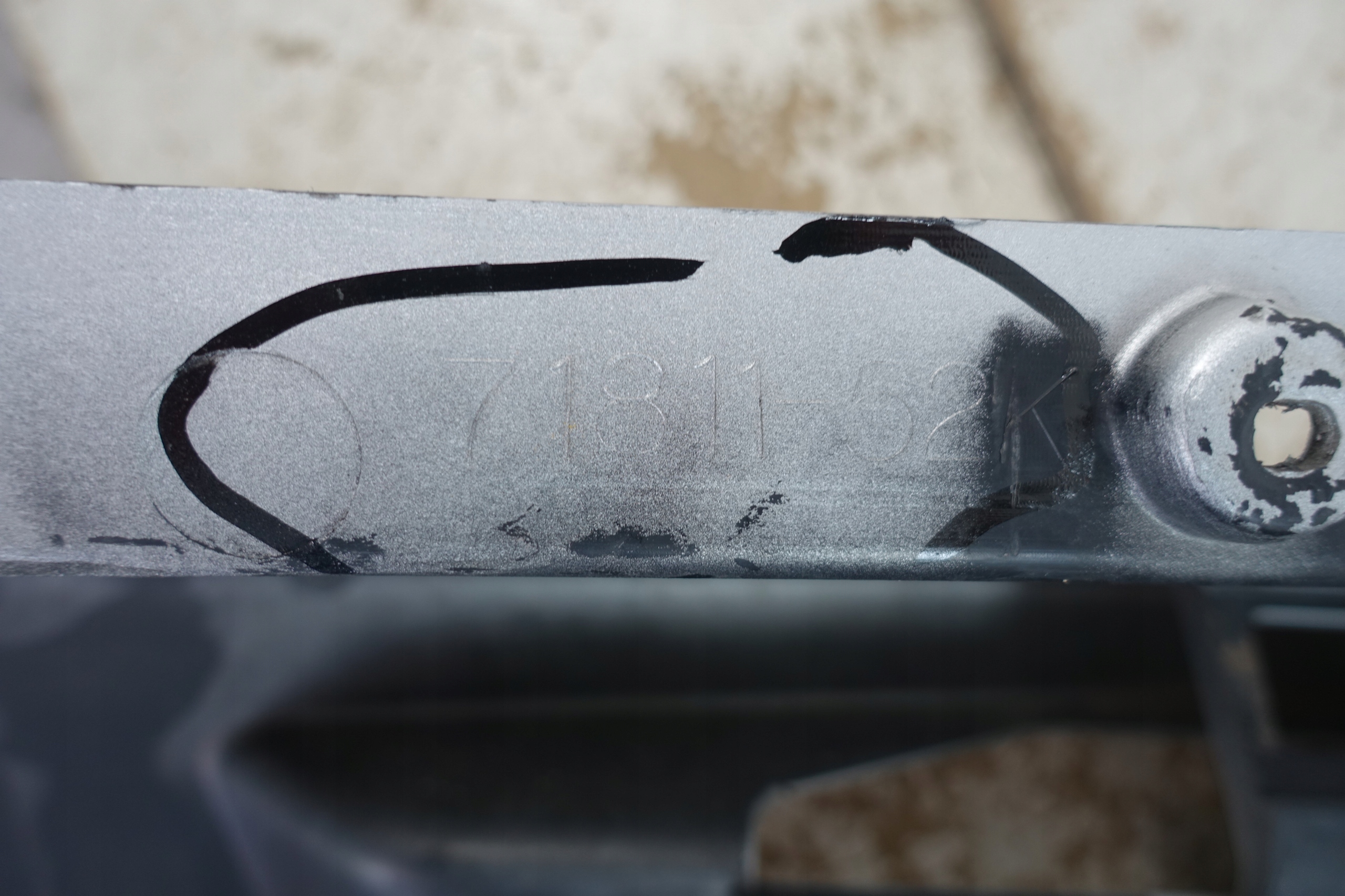 SUZUKI SWIFT IV 2004- bumper rear part rear 71811-52