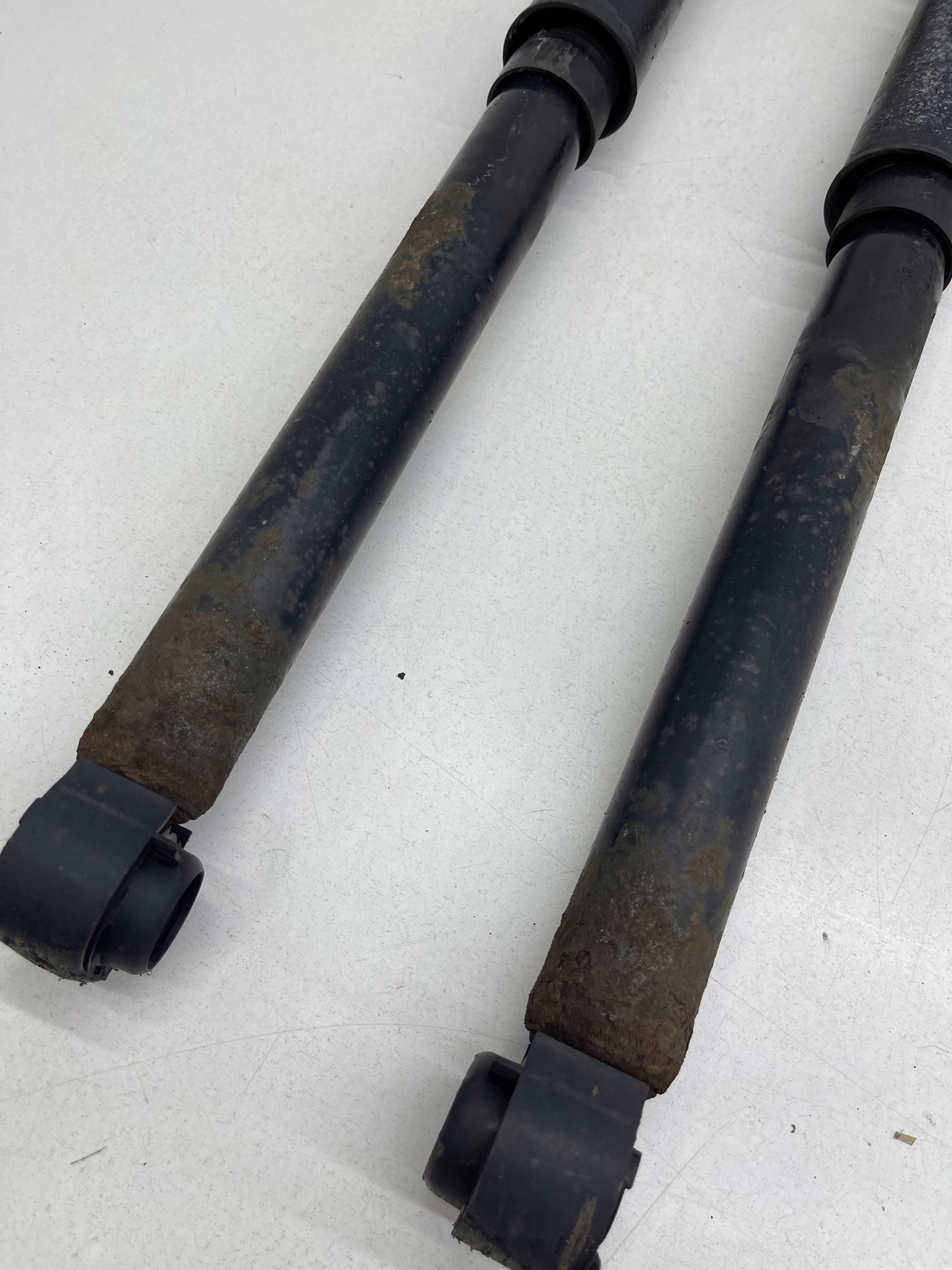 AUDI A6 C7 shock absorber left / right rear part