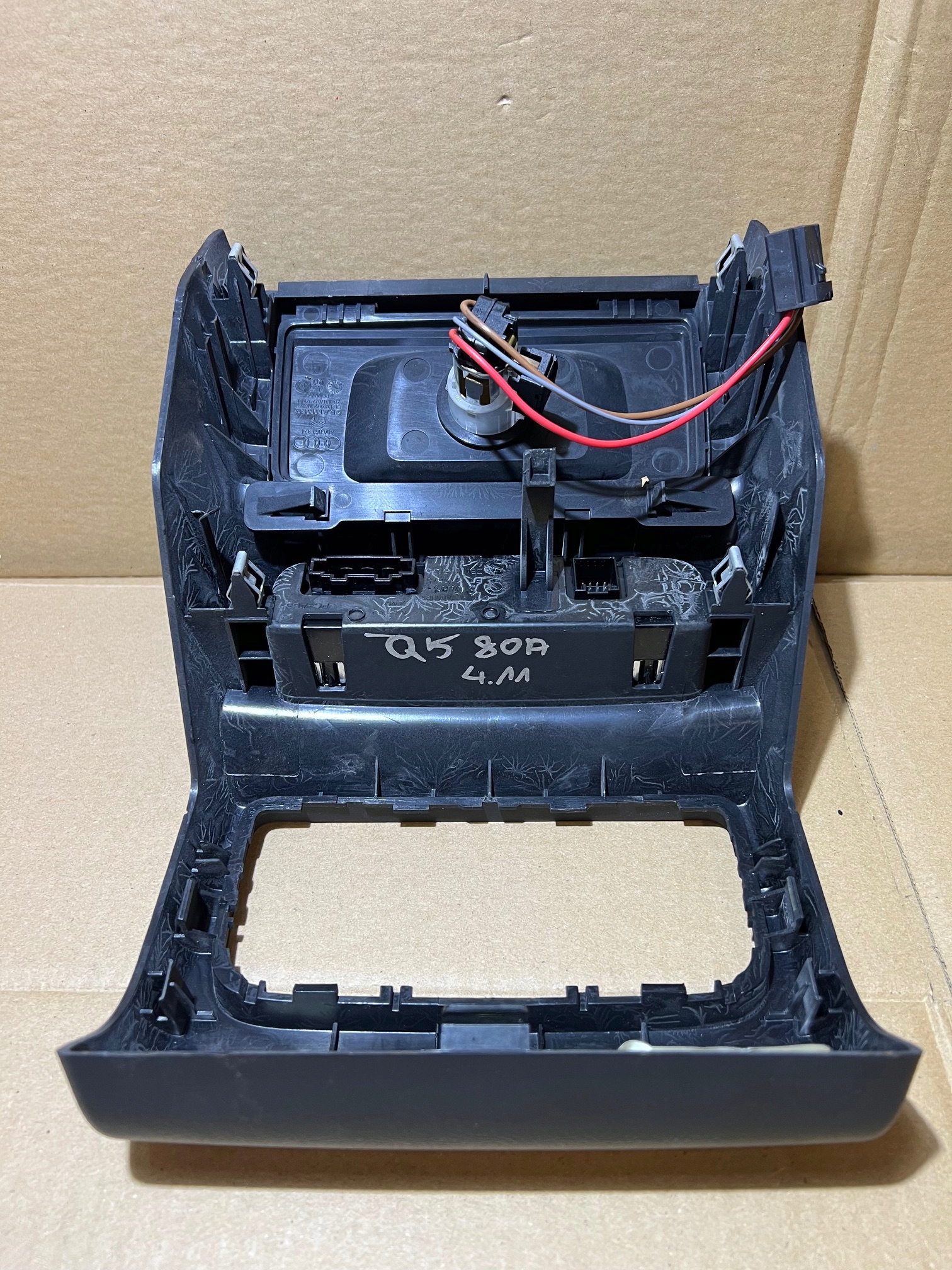 AUDI Q5 80A Unite commande clima Bouches buses Arrière GRZANE Sièges 80A864376A