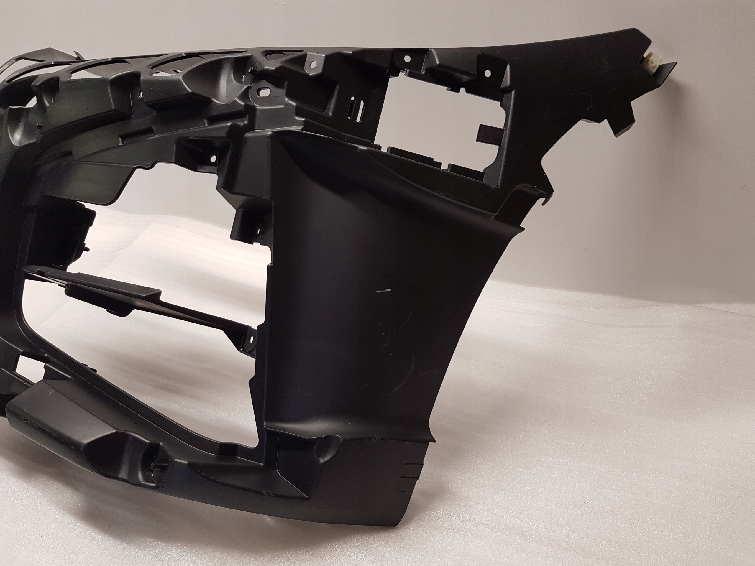 bumper bracket left front BMW 4 G22 G23 m-packet 8076711