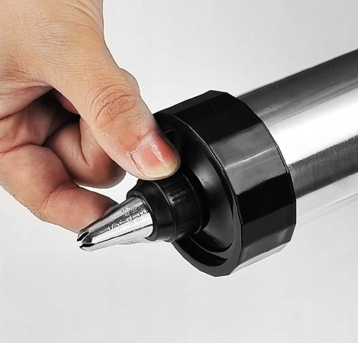 Maszynka do ciastek ze stali nierdzewnej DBAILY + 15 akcesorii Długość 21 cm