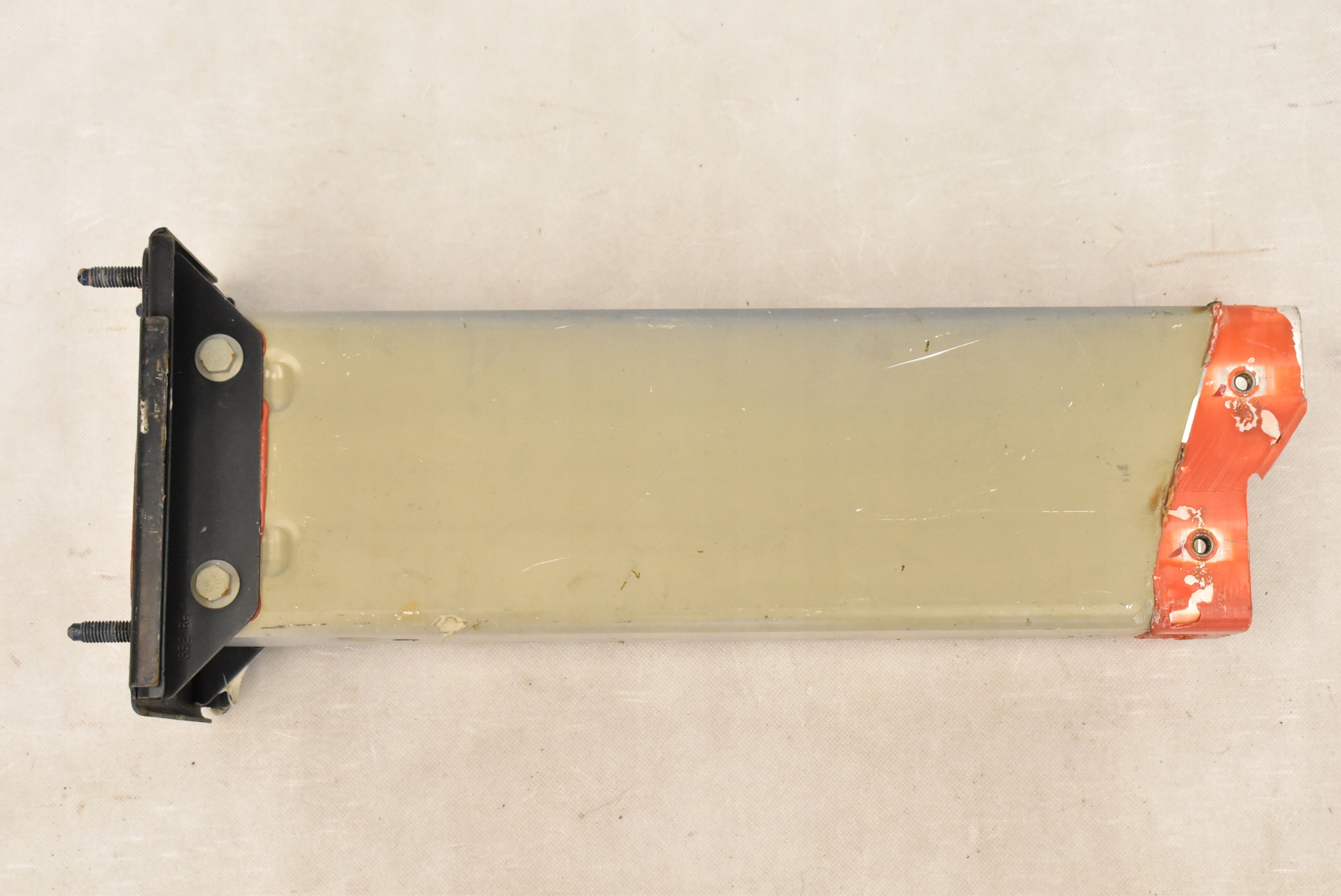 TESLA MODEL X PODŁUŻNICA TYLNA PRAWA 1045613-00-F Stan opakowania zastępcze