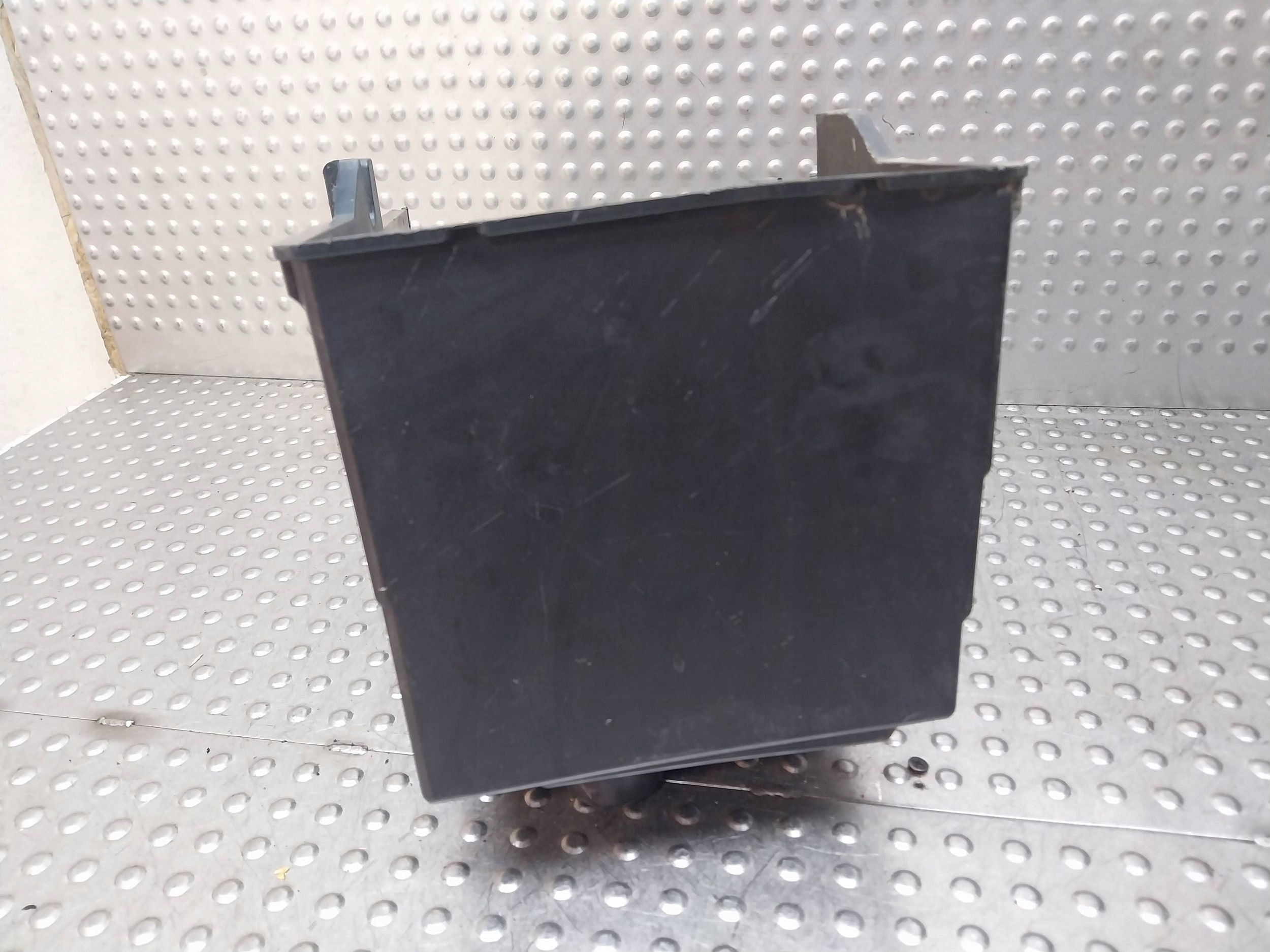 Blende Abdeckung Gehäuse AKUMULATORA AM51-10723-AD FORD C-MAX MK2 FOCUS MK3