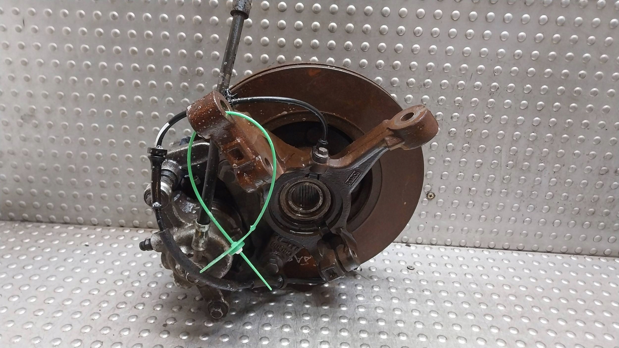 swing right front 8V51-3K170-AF/BE FORD FIESTA MK6 MK7