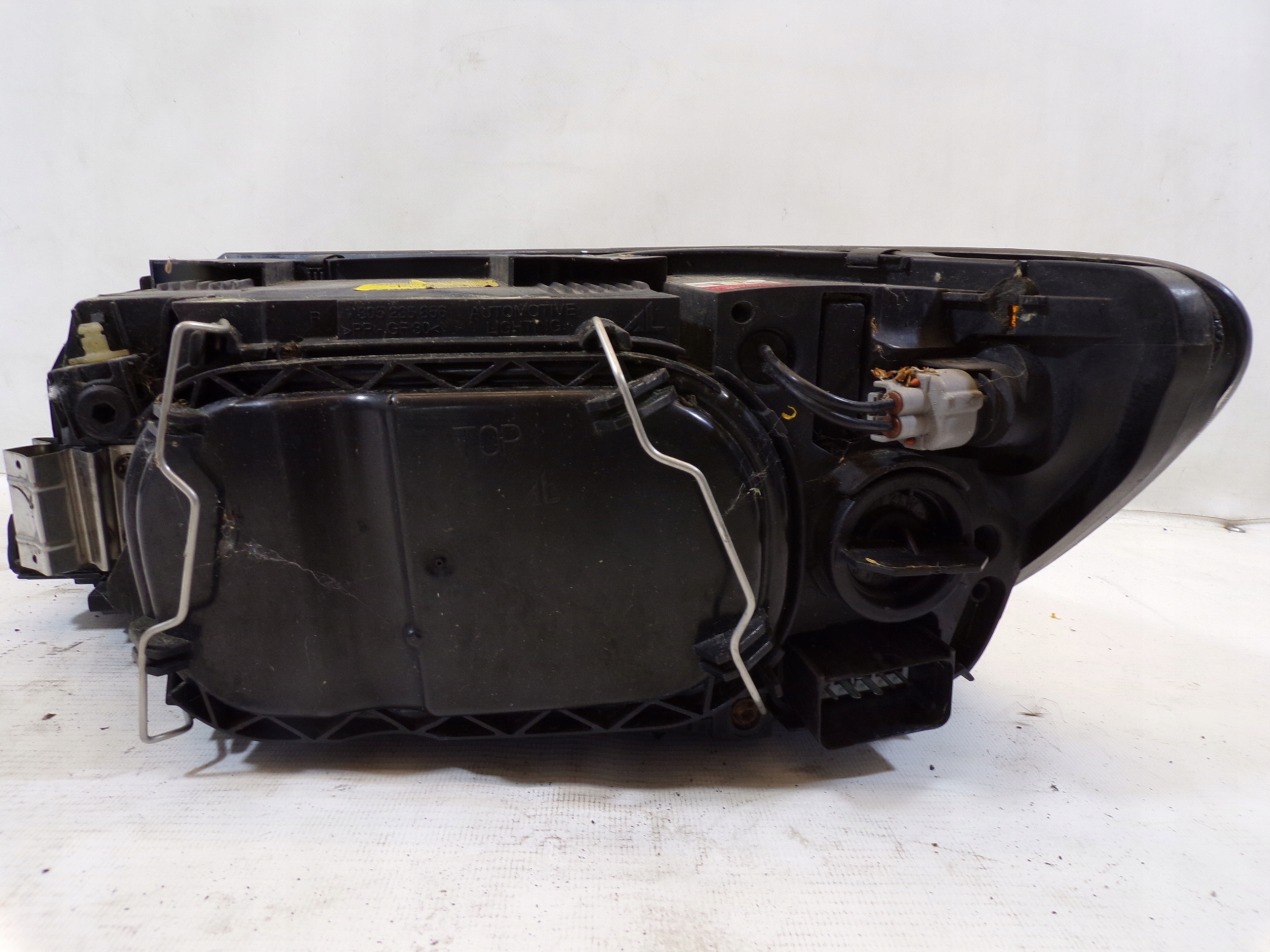 light front front right VOLVO V50 XENON