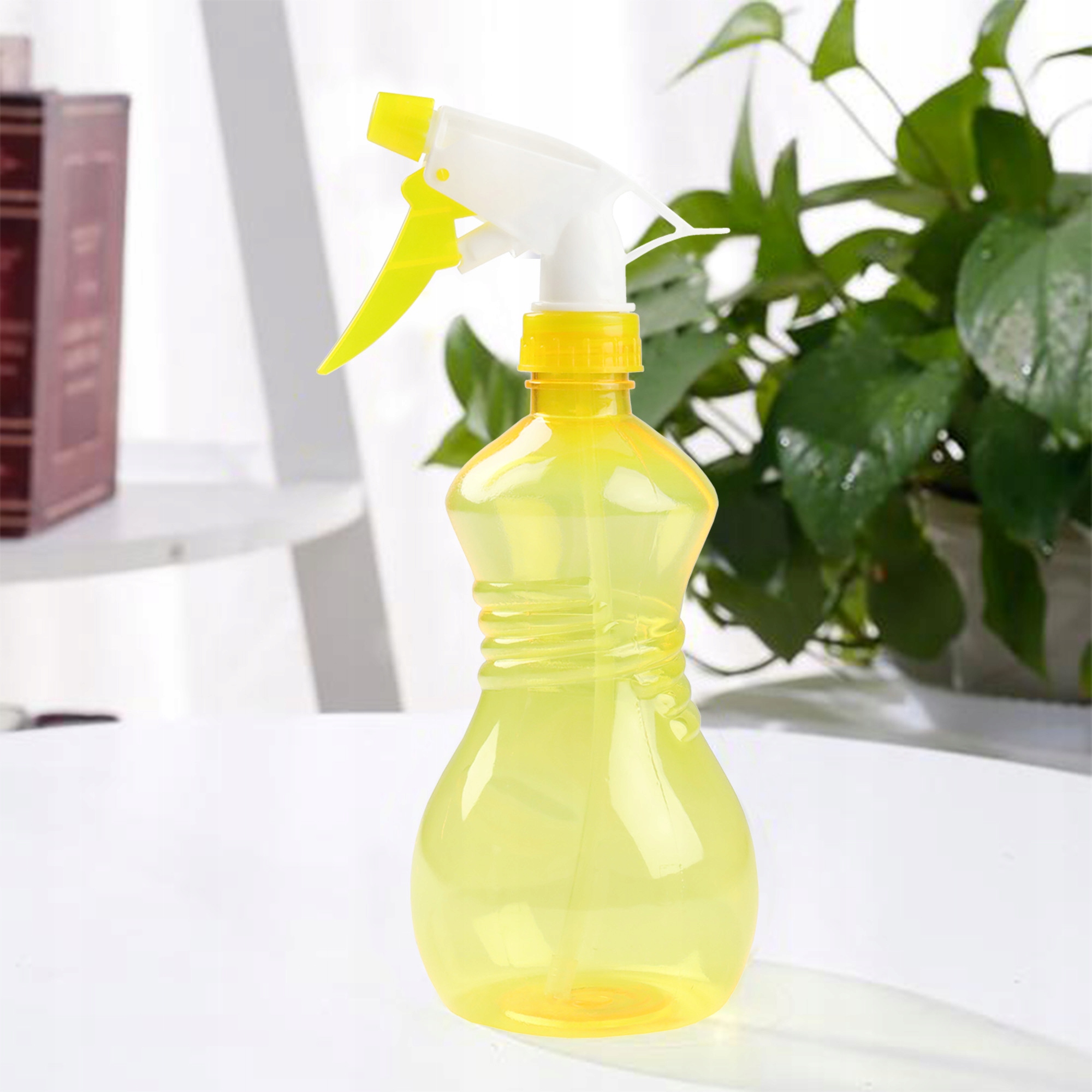 PLASTIKOWY SPRYSKIWACZ Z ATOMIZEREM 250ML BUTELKA TRANSPARENTNA