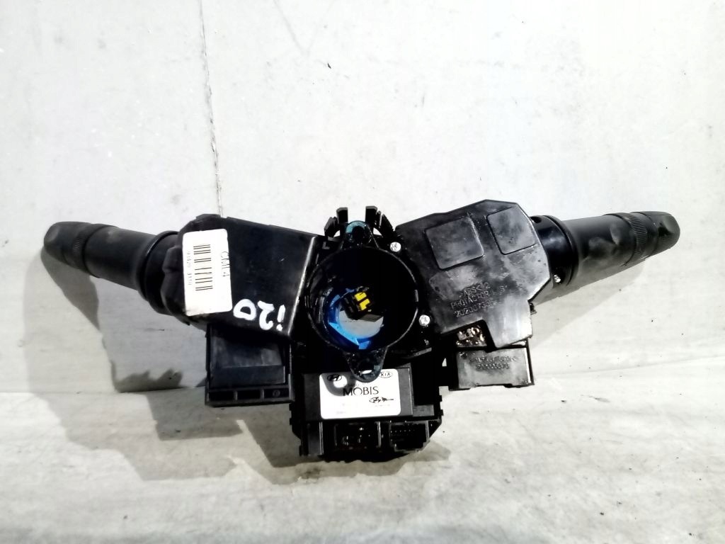 Hyundai i20 and steering wheel levers and controls control 93480-3L002