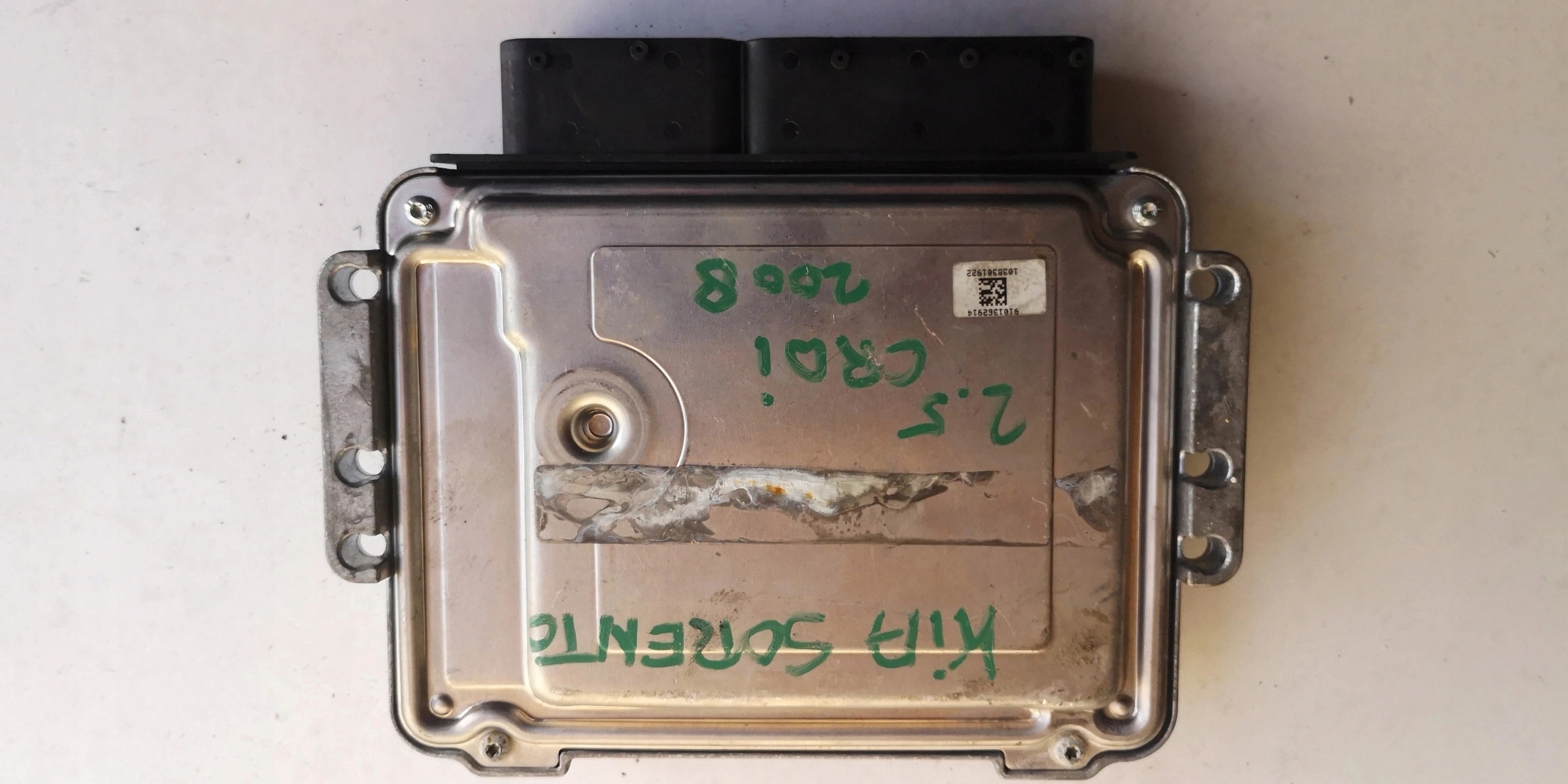 KIA SORENTO 2.5 CRDI computer ECU 39114-4a435 0281015551 39154-4A416