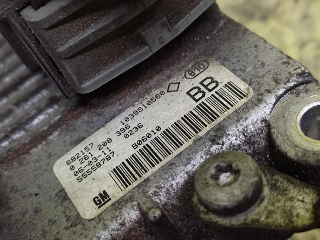 OPEL ASTRA H control unit of the engine 0261208396