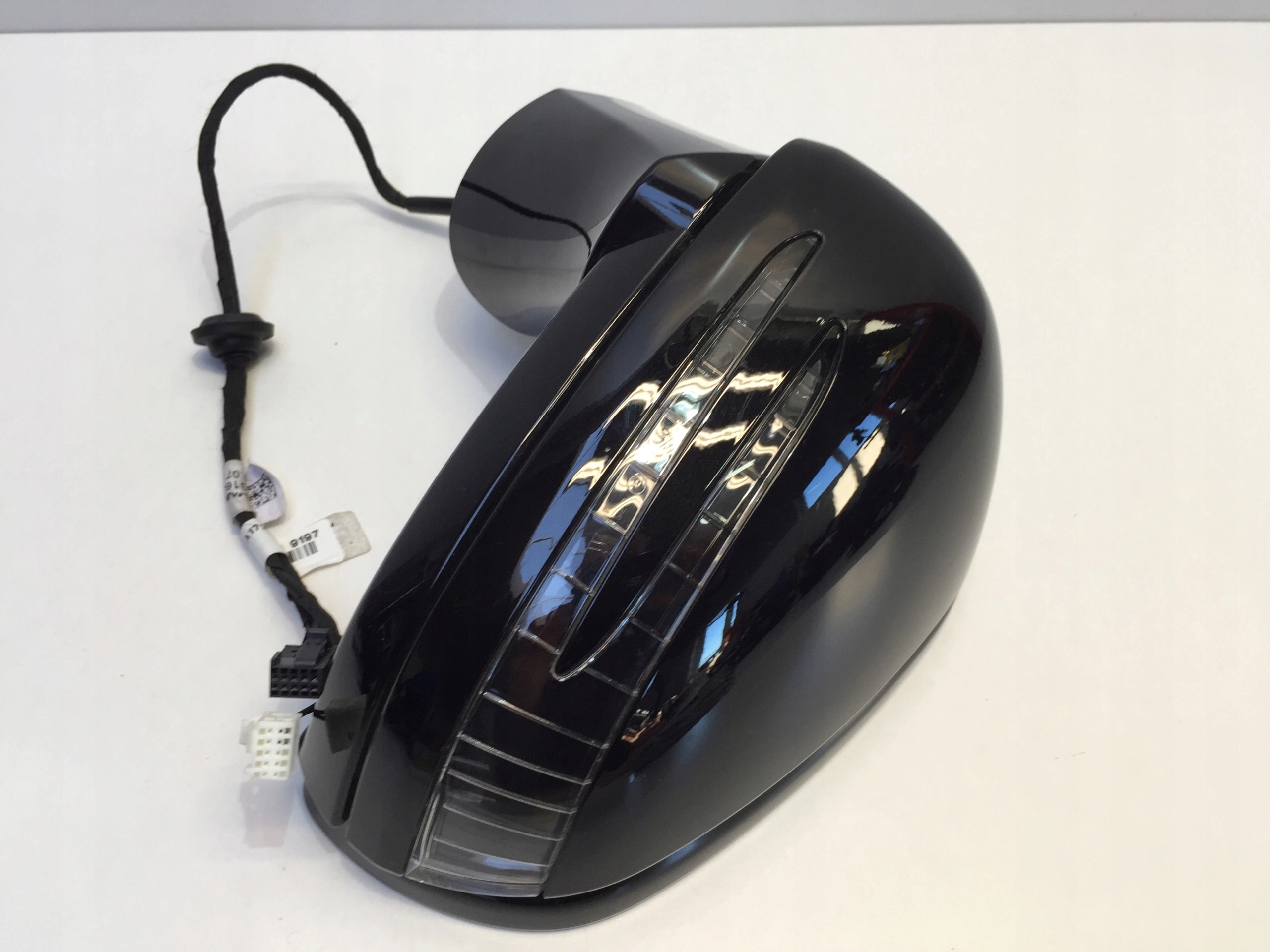 MERCEDES SLC R172 2019 LUSTERKO ZEWNĘTRZNE LEWE Producent części Mercedes-Benz OE