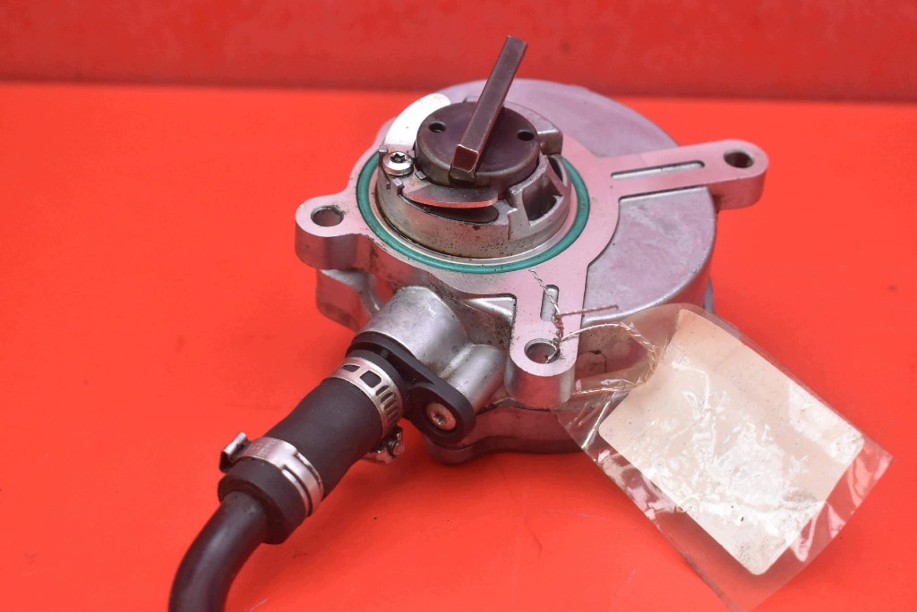 pompa VACUM WAKUM BMW E65 3.6 V8 272 KM 01-05