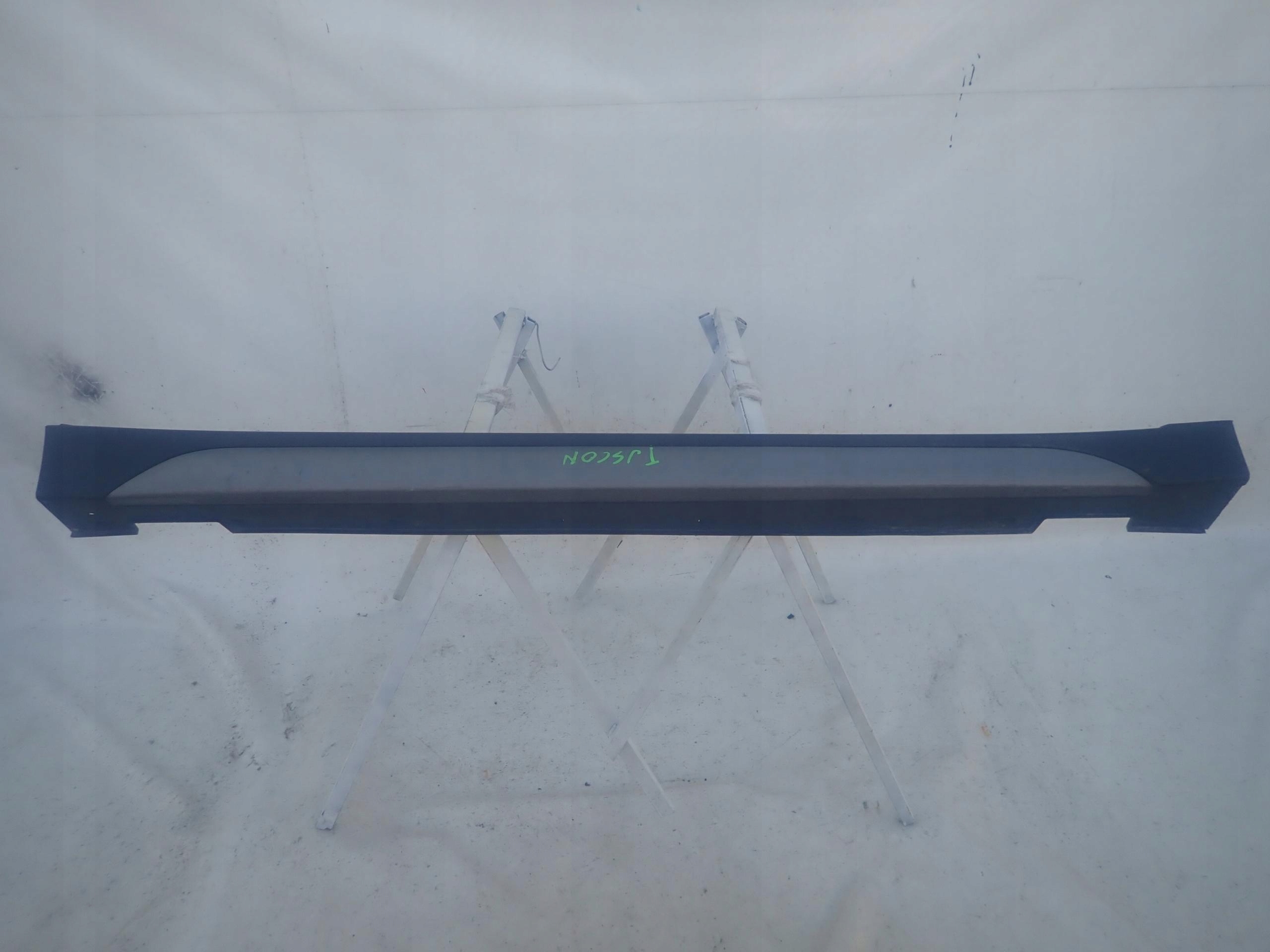 HYUNDAI TUCSON III 15- threshold right moulding threshold