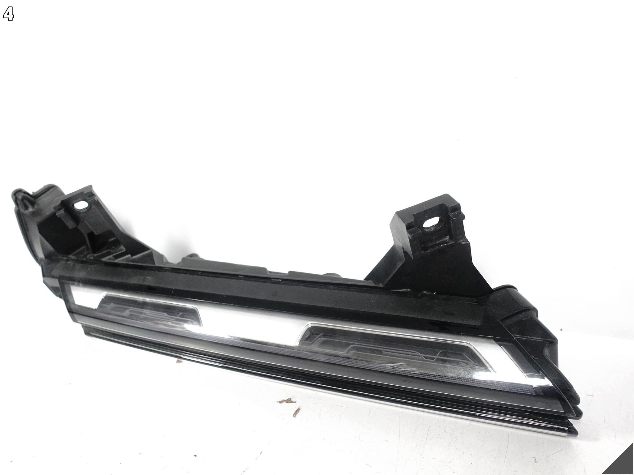 PORSCHE 911 992 TURBO 19-25 light fog light LED DRL indicator front right