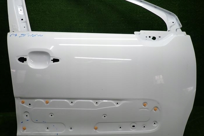 CITROEN C3 III 16- dveře pravé přední předek