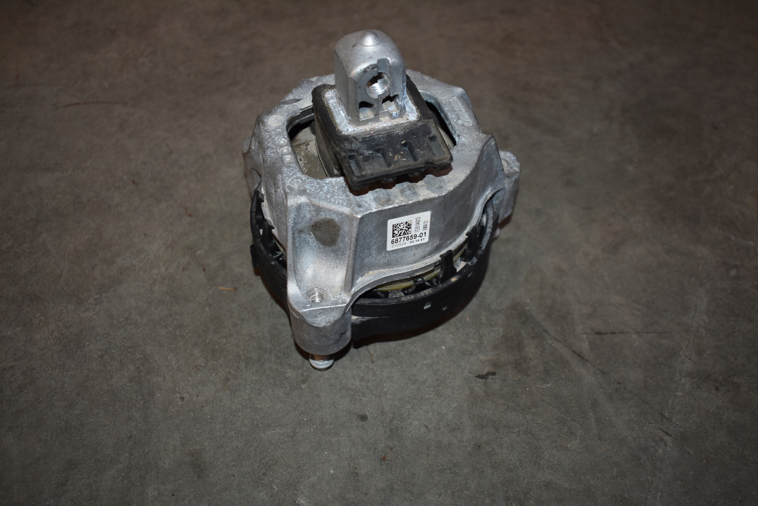 IDEALNA engine mount left BMW G01 G02 1