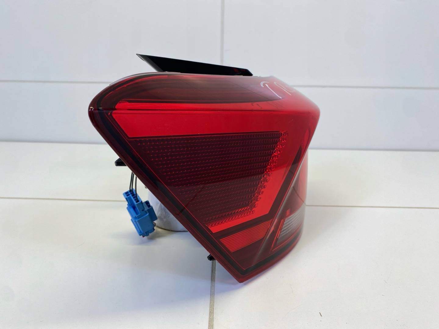 light rear left side Volkswagen T-Roc 2019 2GA945095A