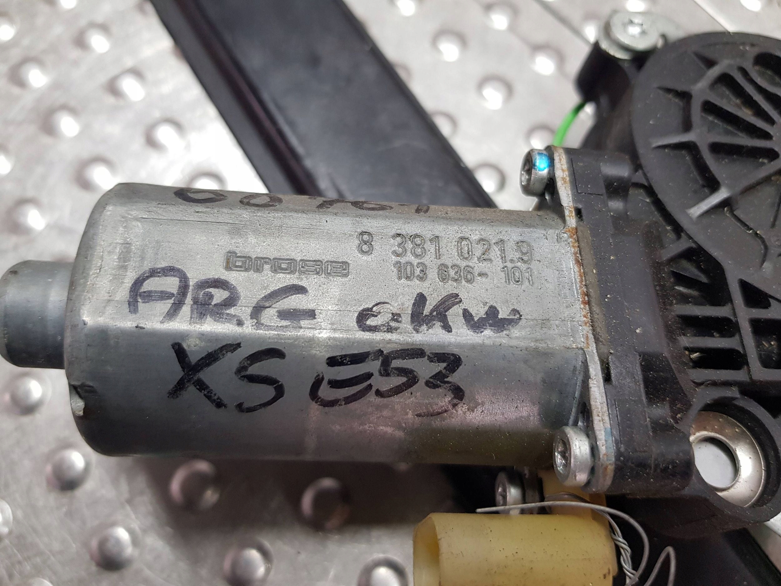 window regulator left rear part 8243805 BMW X5 E53