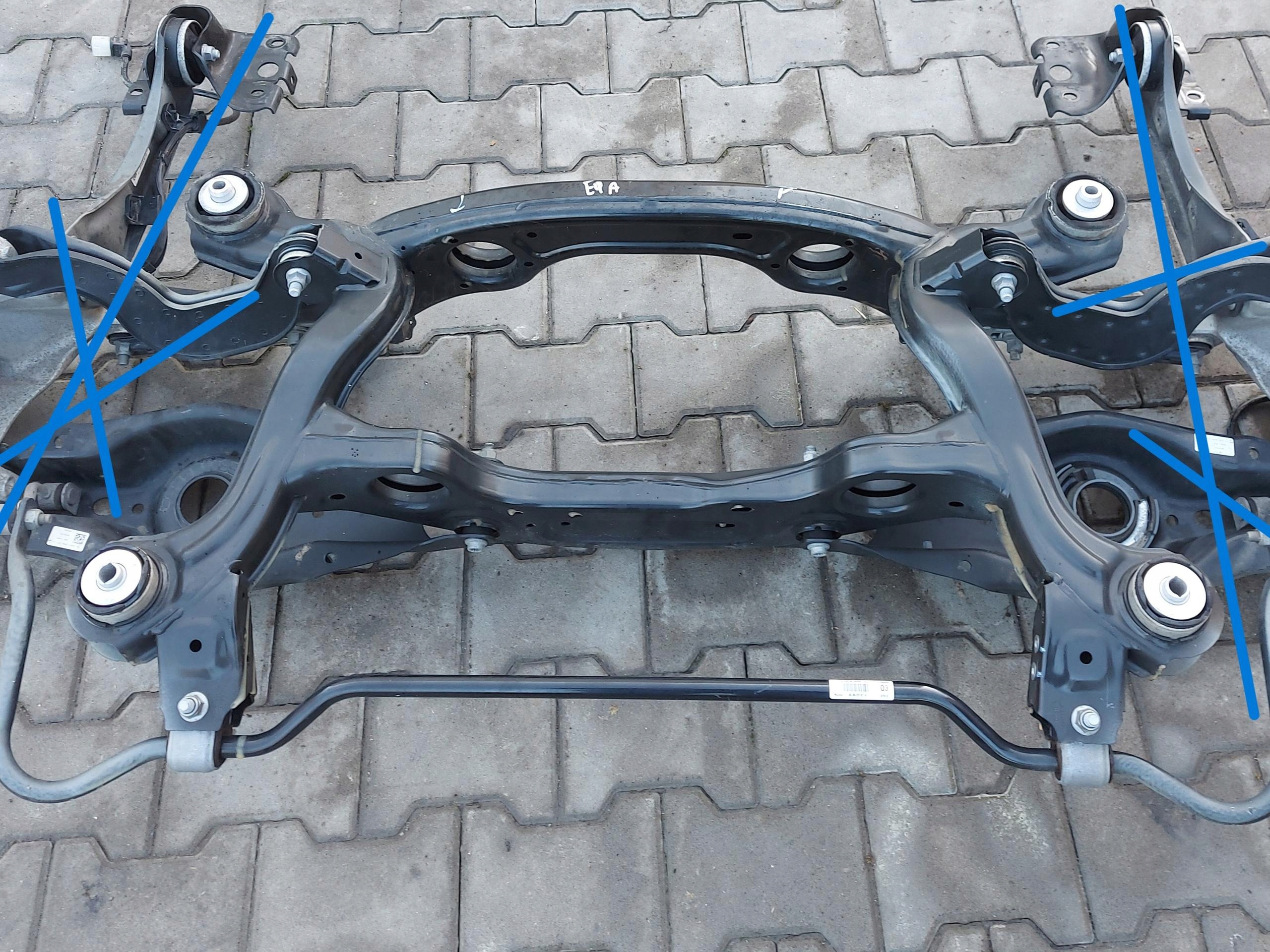 Mercedes EQA EQB 250+ W243 träger Achsträger Achsträgers heck