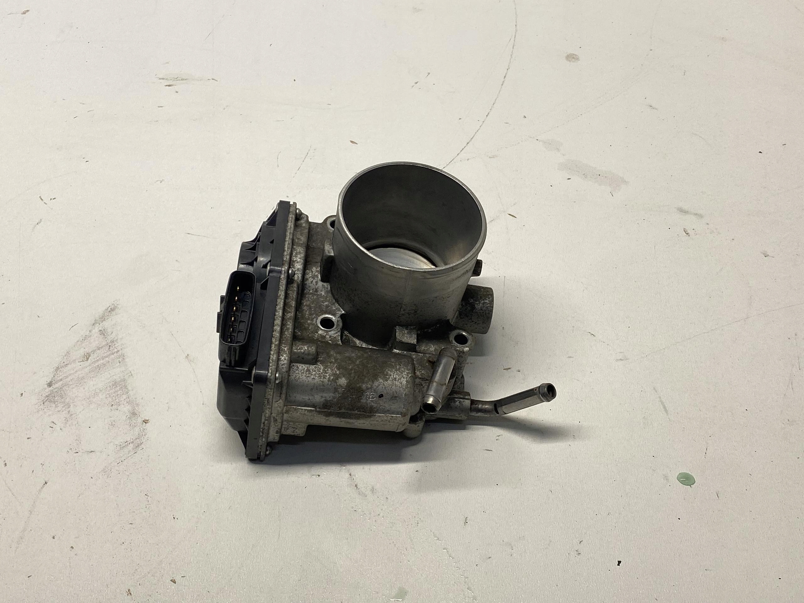 Valvola a farfalla KIA OPTIMA IV 2.0 G4NG HYBRYDA 35100-2E610