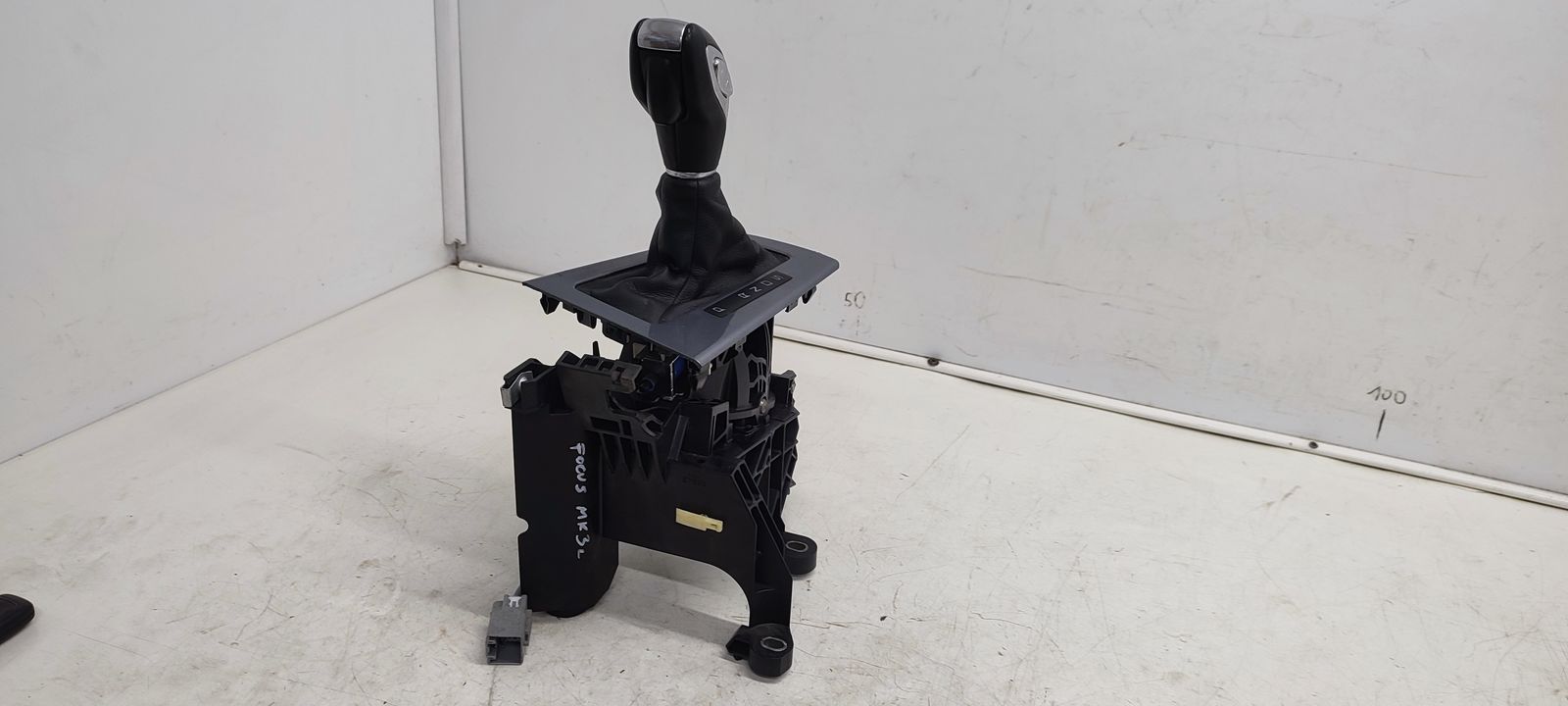 trim gear lever automat Ford Focus MK3
