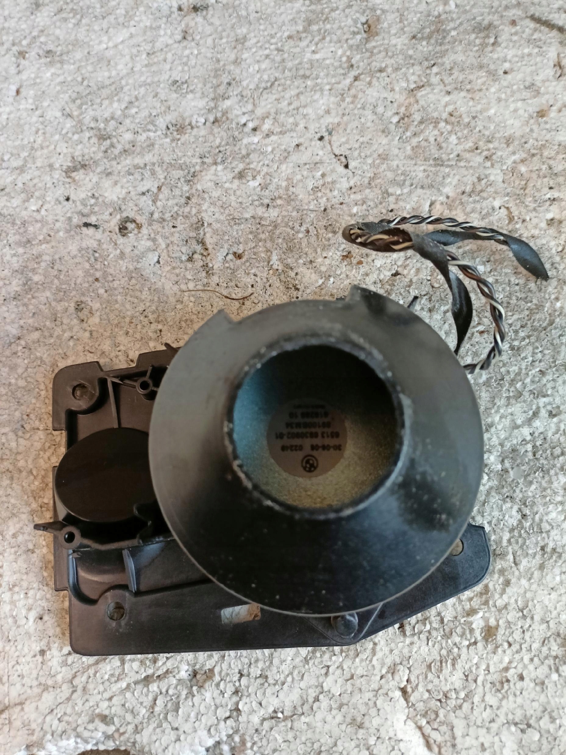 BMW E65 E66 speaker HIFI door right rear part 6970070