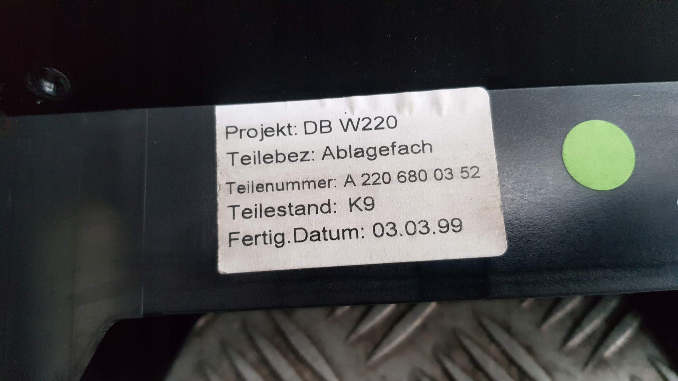 MERCEDES W220 DEKOR wood passenger compartment below RADIO
