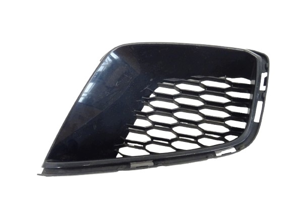 grid of a bumper left front BMW 1 F40 51118075623