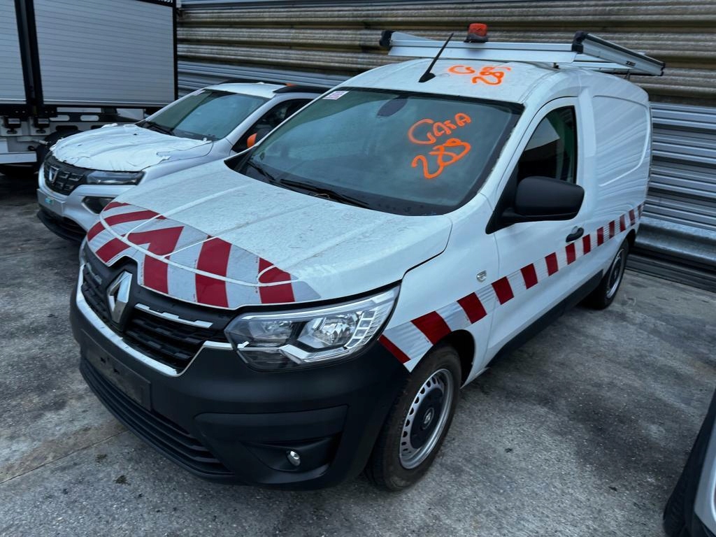 NADKOLE PRAWE TYLNE RENAULT EXPRESS 21- 638308887R 767489115R Wersja Europejska