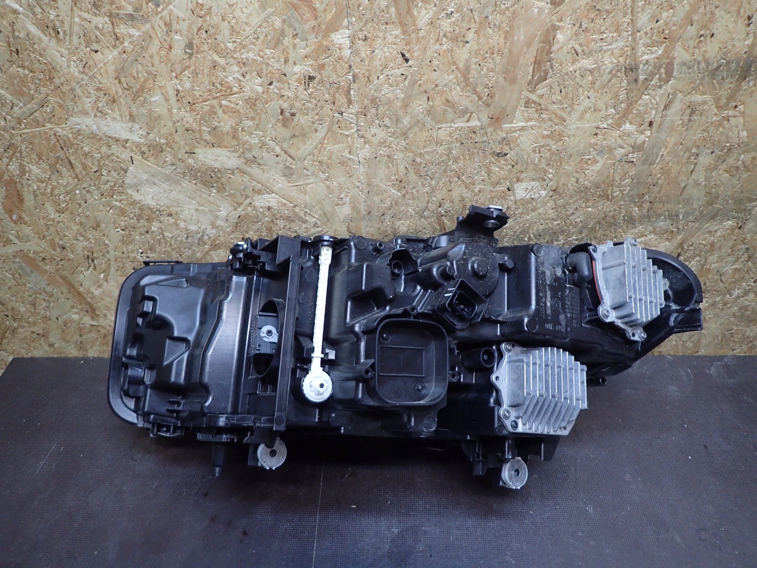 light front right BMW 5 V G30 G31 LASER 9850588-07